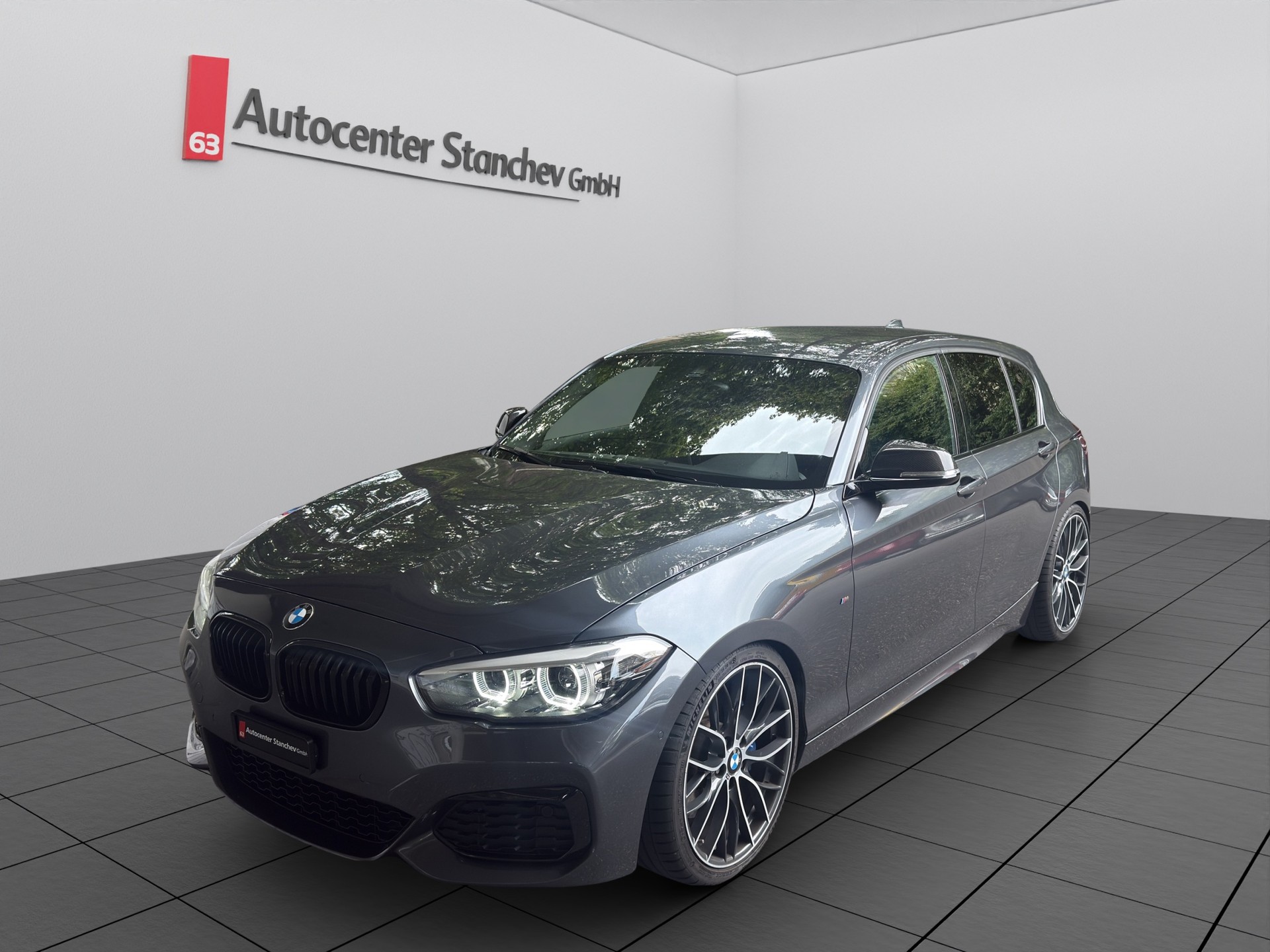 BMW M140i xDrive Steptronic