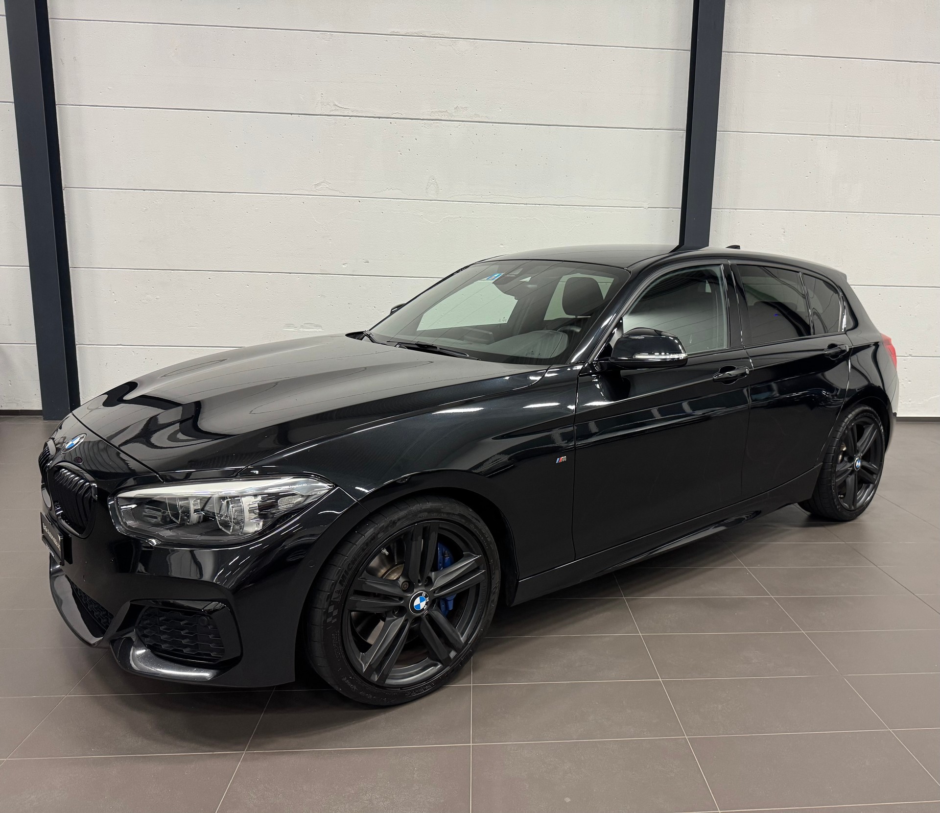 BMW M140i xDrive Steptronic-image-4