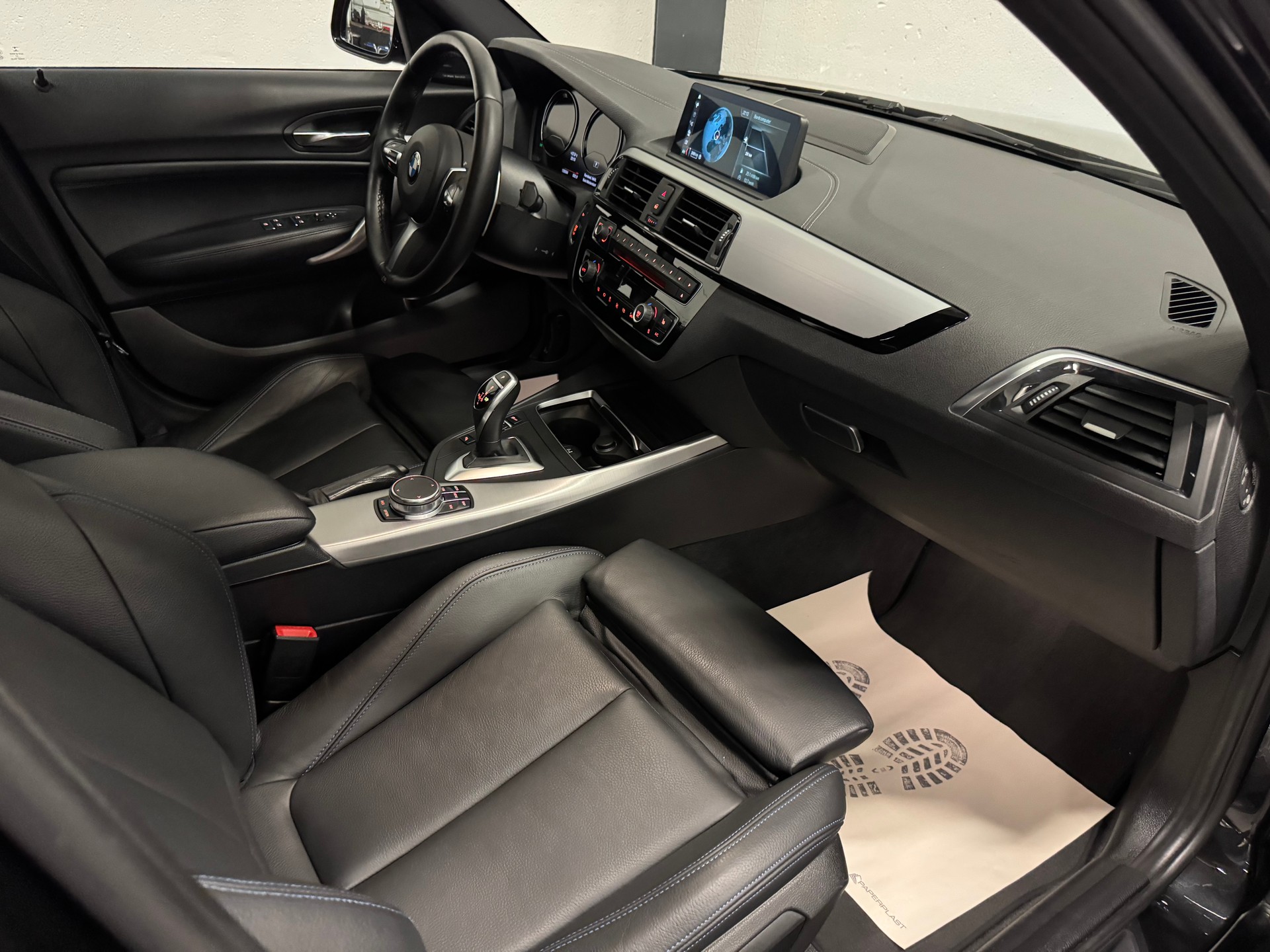 BMW M140i xDrive Steptronic-image-18