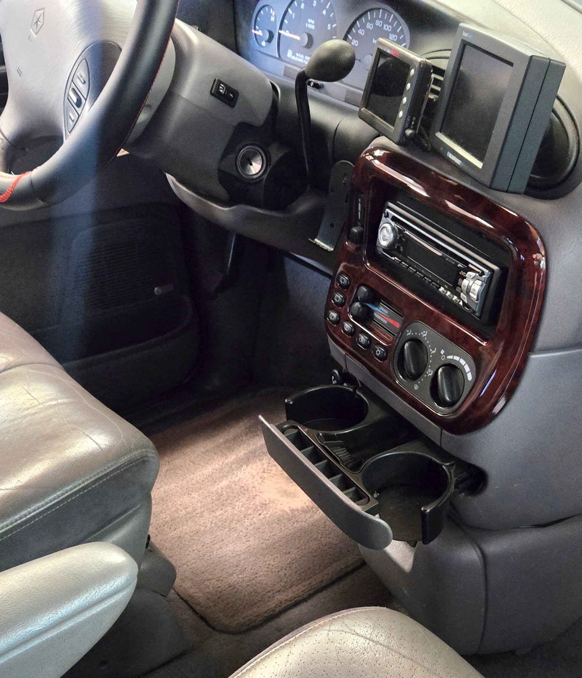CHRYSLER Grand Voyager 3.8 LX AW-image-4