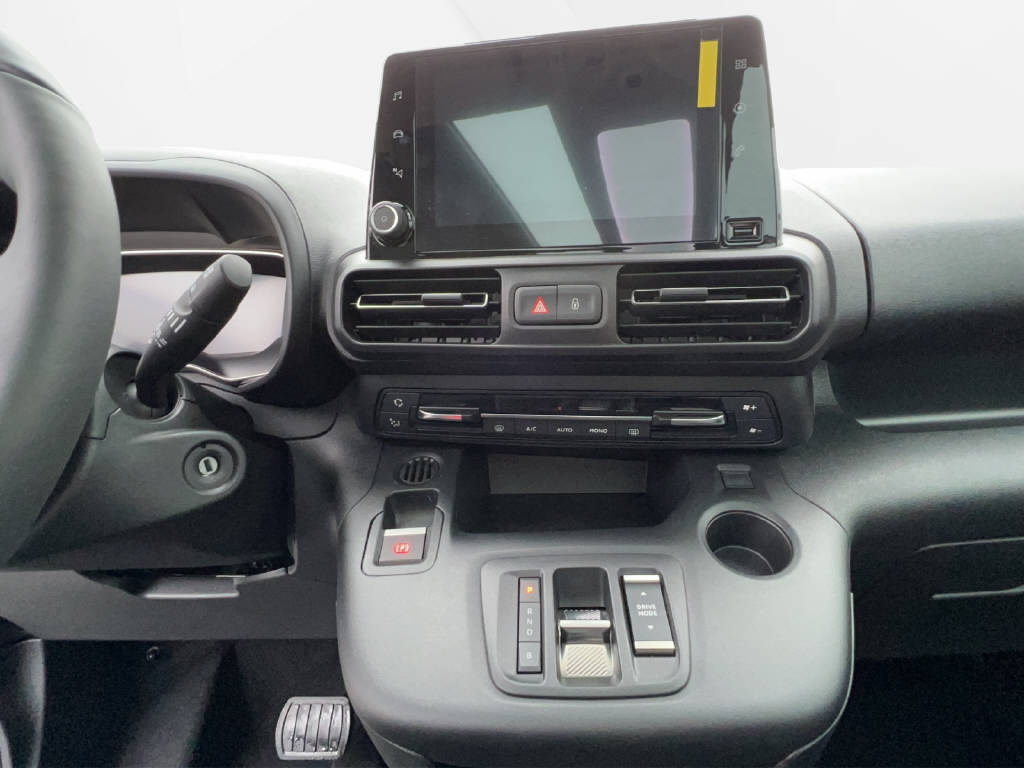OPEL Combo-e Life Ultimate-image-6
