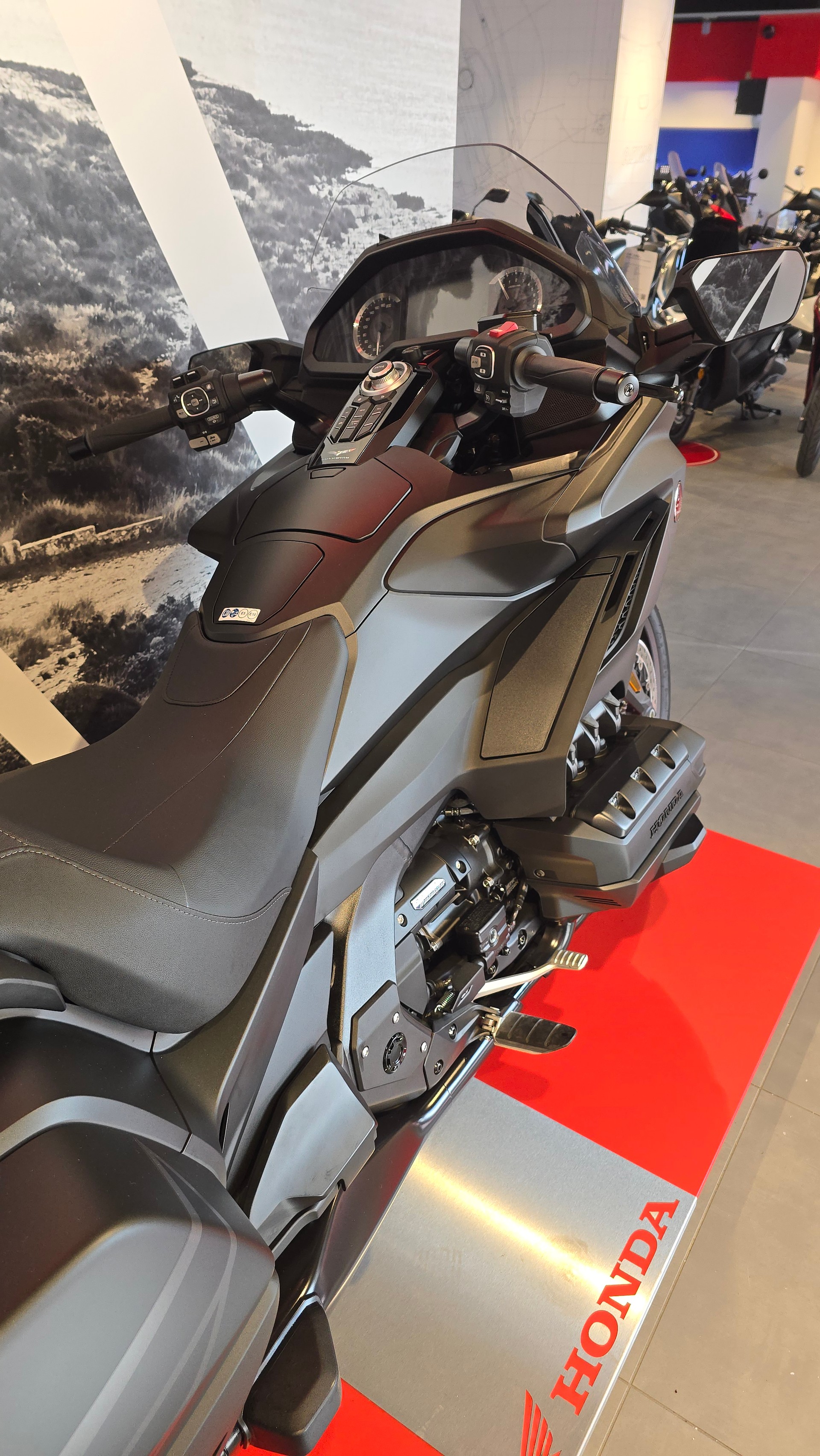 HONDA GL 1800 B Goldwing Bagger-image-5