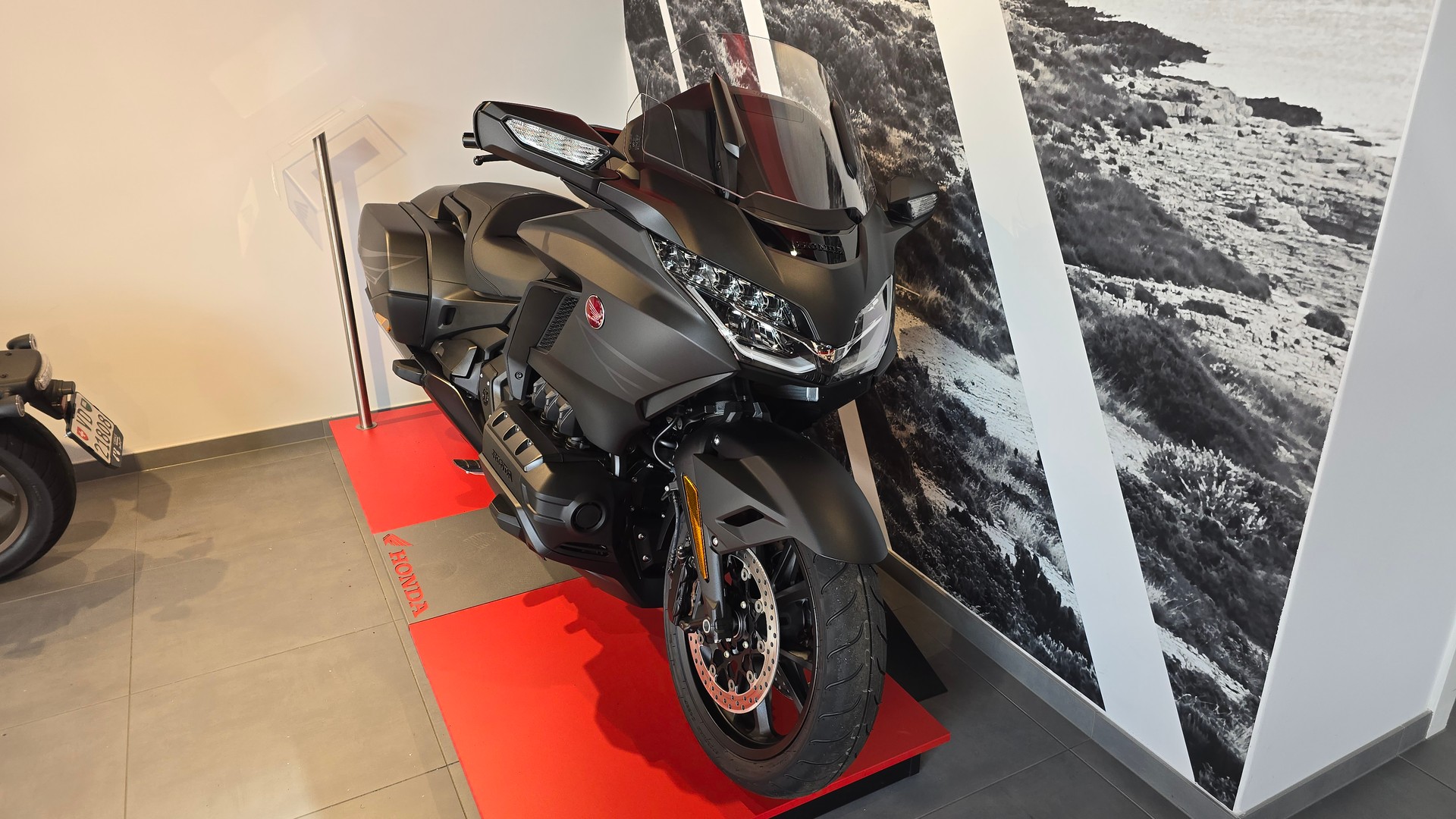 HONDA GL 1800 B Goldwing Bagger-image-0