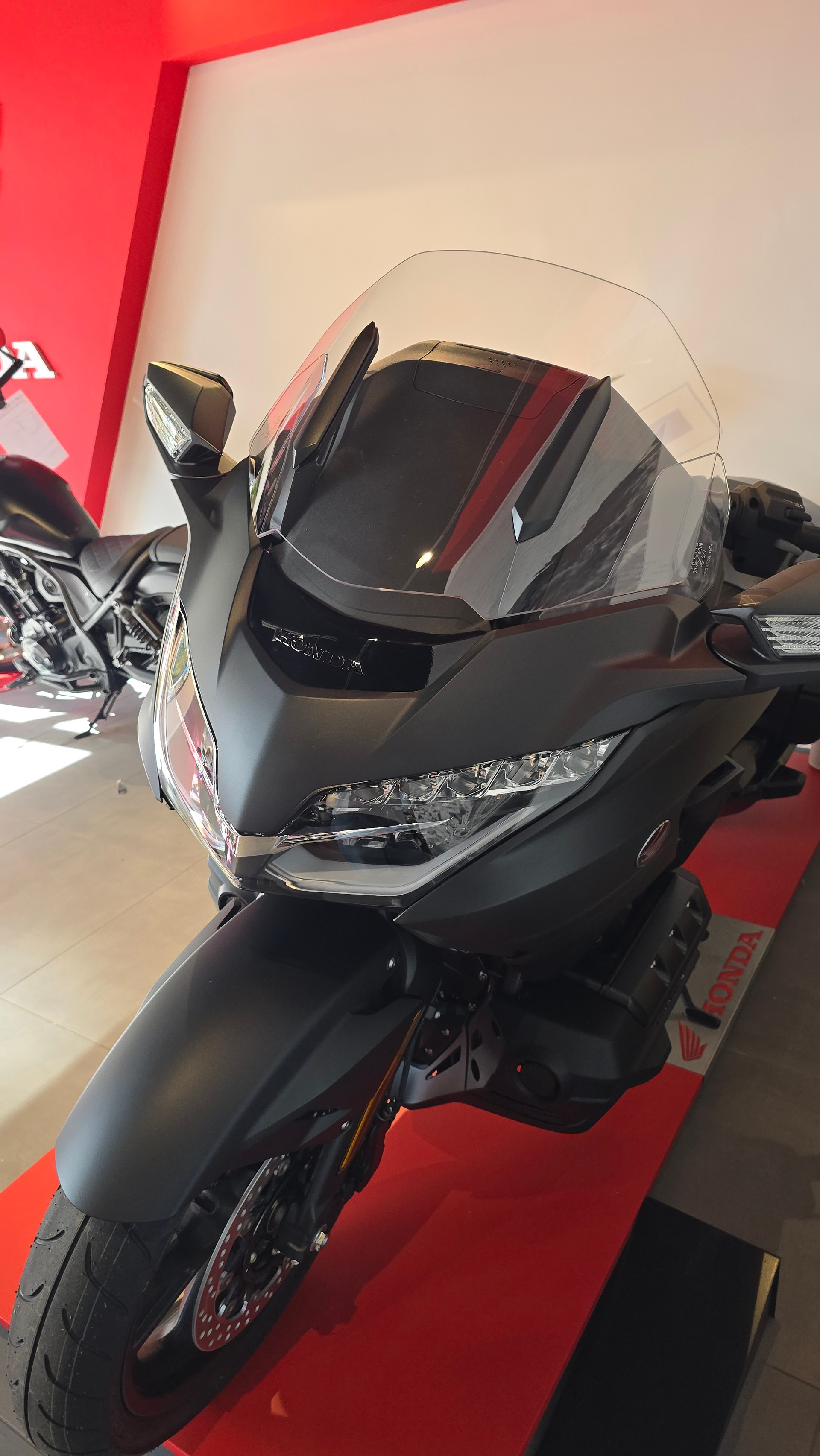 HONDA GL 1800 B Goldwing Bagger-image-9
