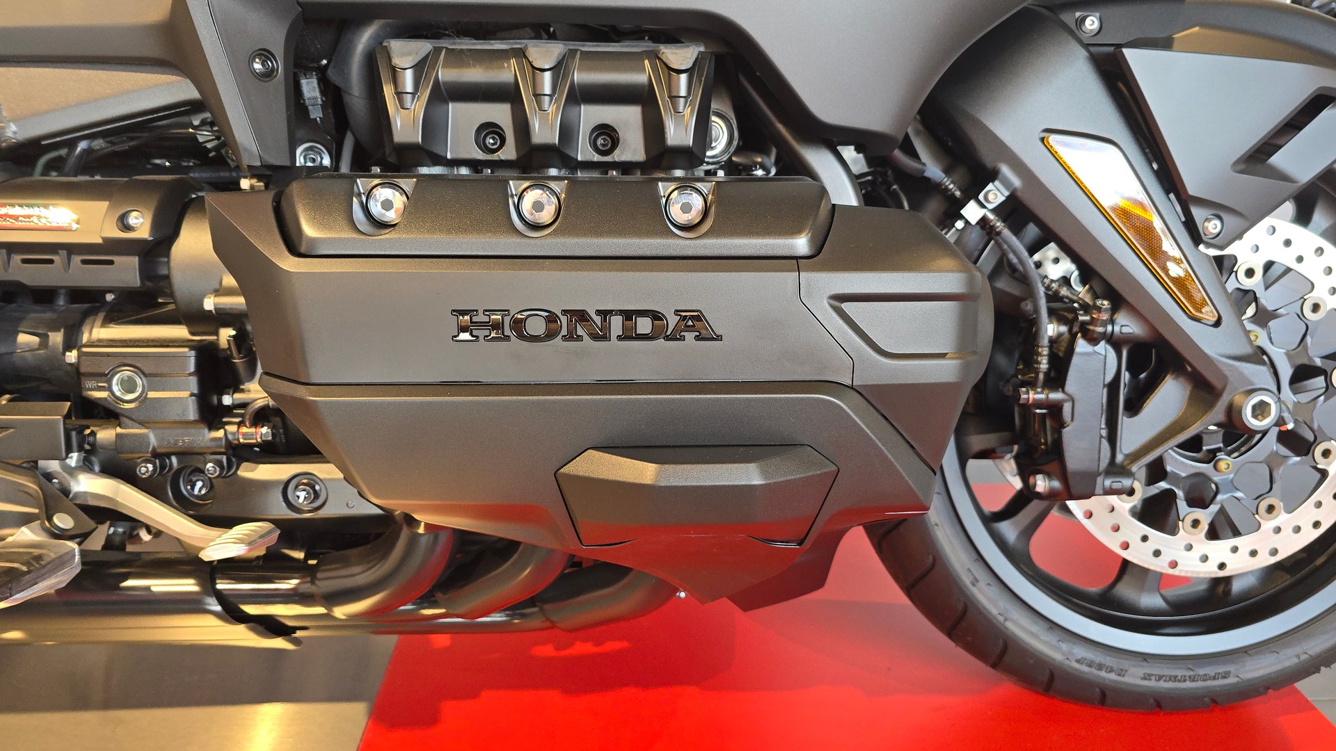 HONDA GL 1800 B Goldwing Bagger-image-4