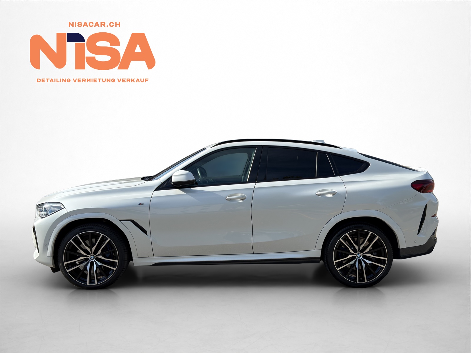 BMW X6 M50d-showroom-element-3