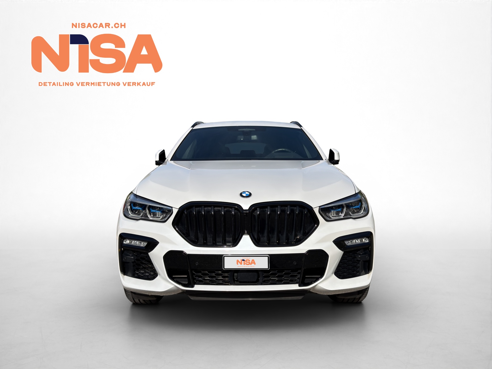 BMW X6 M50d-showroom-element-1