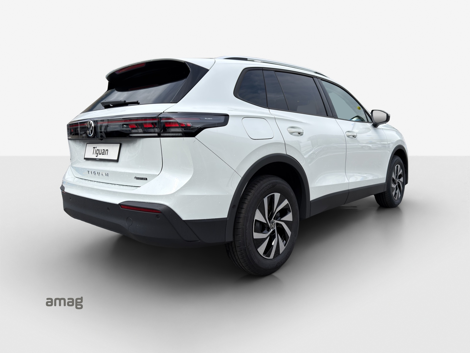 VW Tiguan 2.0 TSI DSG United 4Motion-image-4