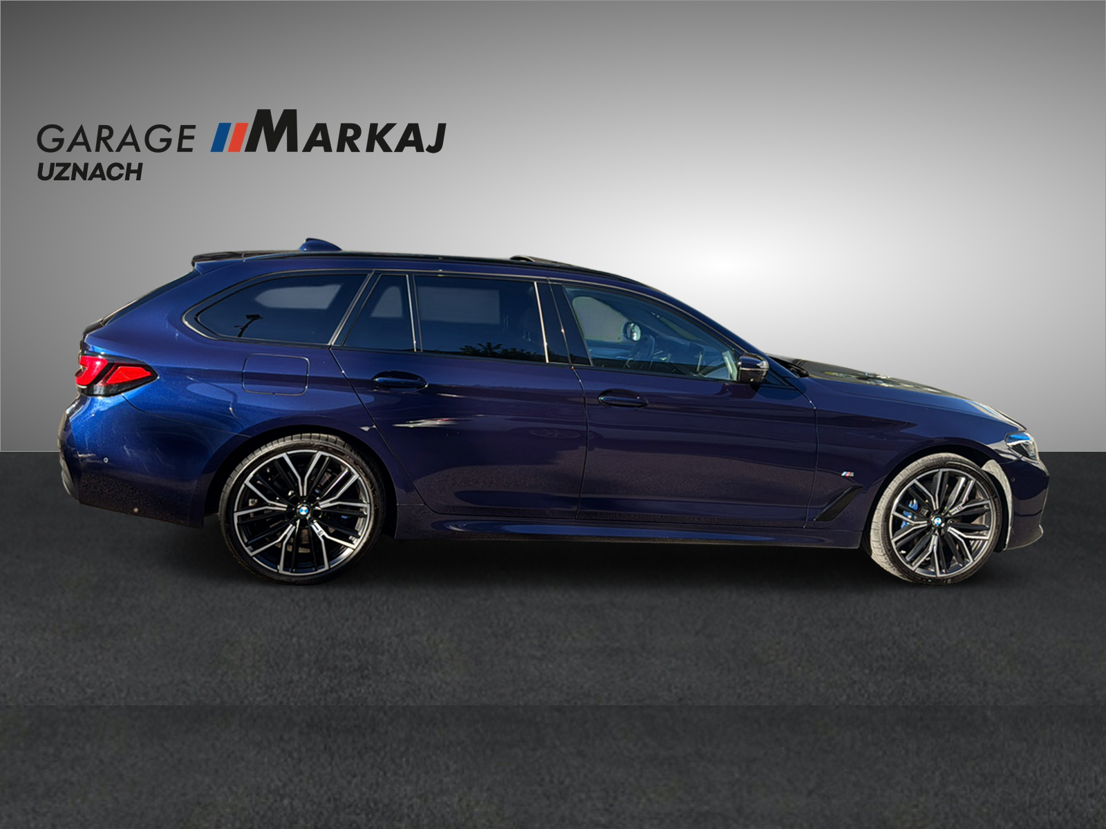 BMW 540d xDrive 48V Touring M Sport Steptronic-image-9