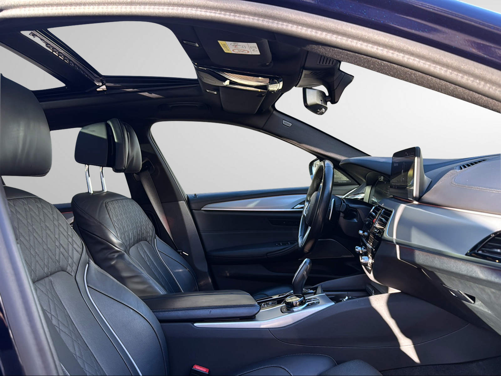 BMW 540d xDrive 48V Touring M Sport Steptronic-image-28