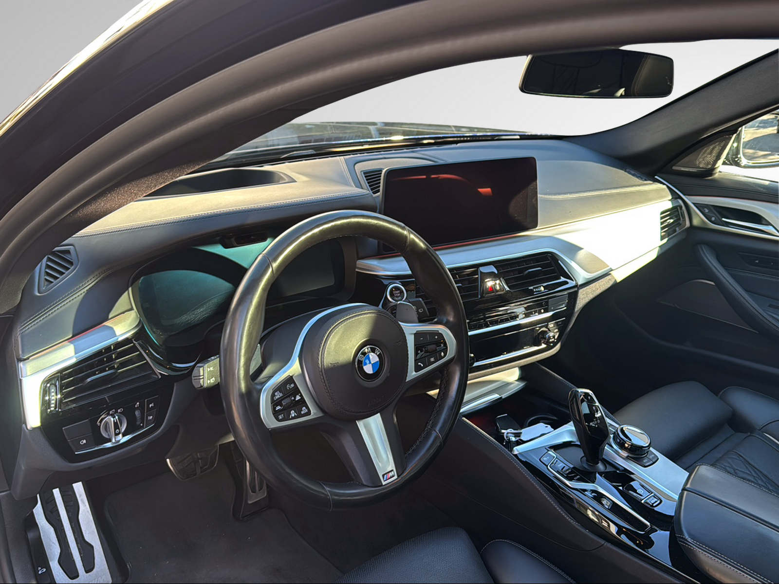 BMW 540d xDrive 48V Touring M Sport Steptronic-image-14
