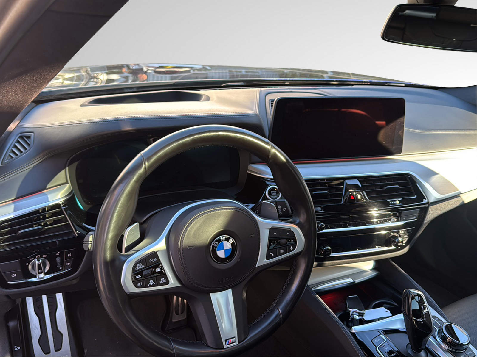 BMW 540d xDrive 48V Touring M Sport Steptronic-image-19
