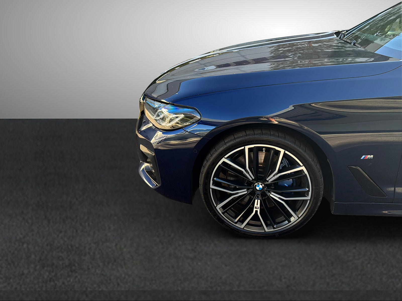 BMW 540d xDrive 48V Touring M Sport Steptronic-image-6