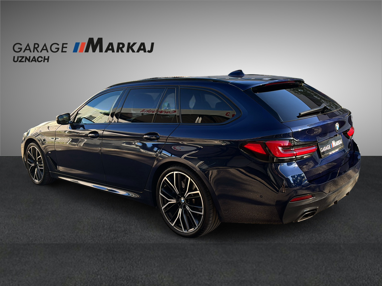 BMW 540d xDrive 48V Touring M Sport Steptronic-image-5