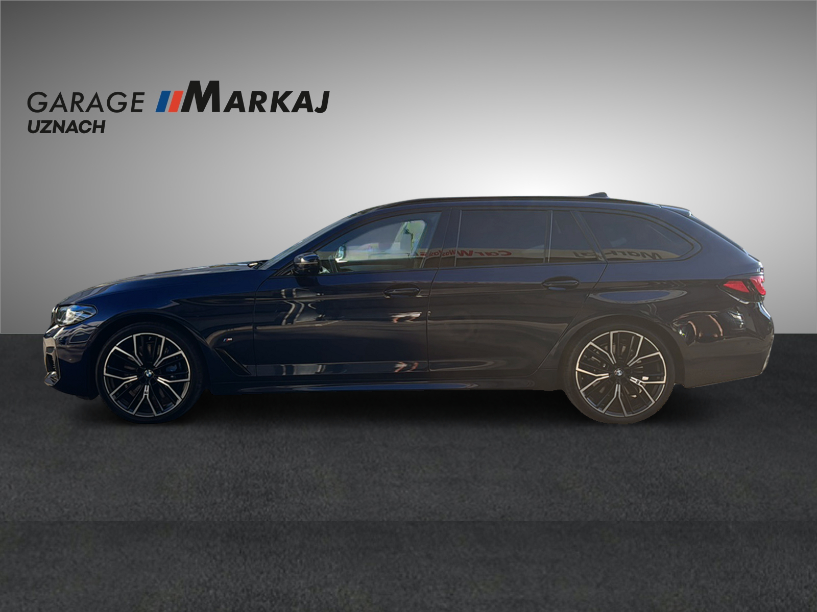 BMW 540d xDrive 48V Touring M Sport Steptronic-image-4
