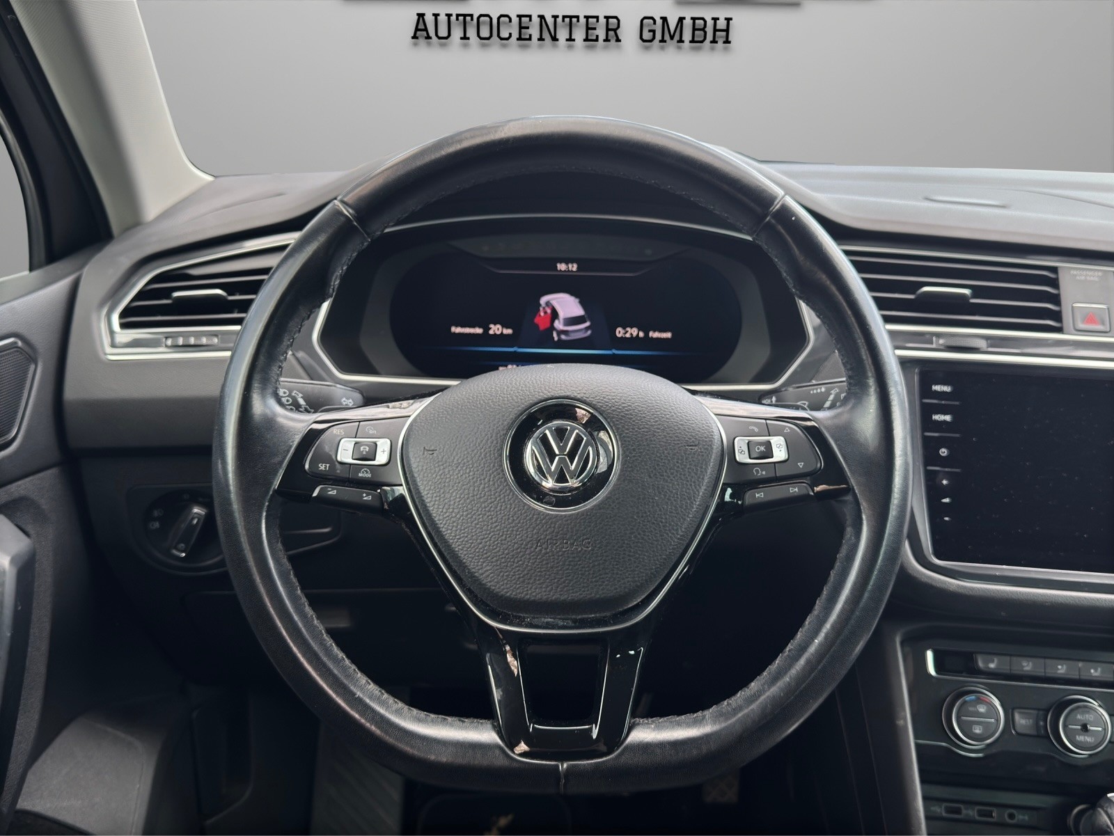 VW Tiguan 2.0 TDI SCR Comfortline 4Motion DSG-image-9
