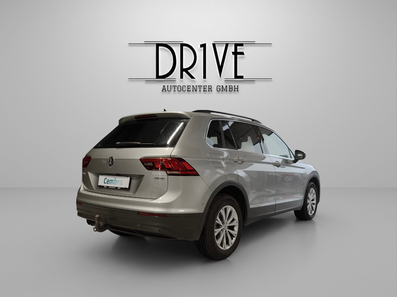VW Tiguan 2.0 TDI SCR Comfortline 4Motion DSG-image-4