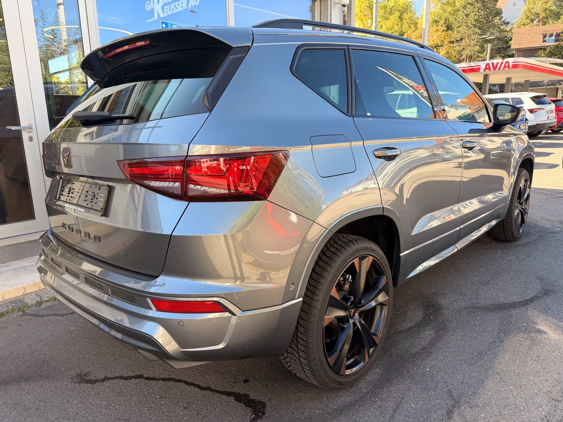 CUPRA Ateca 1.5 TSI *** PANORAMADACH & ANHÄNGERKUPPLUNG ***-showroom-element-3