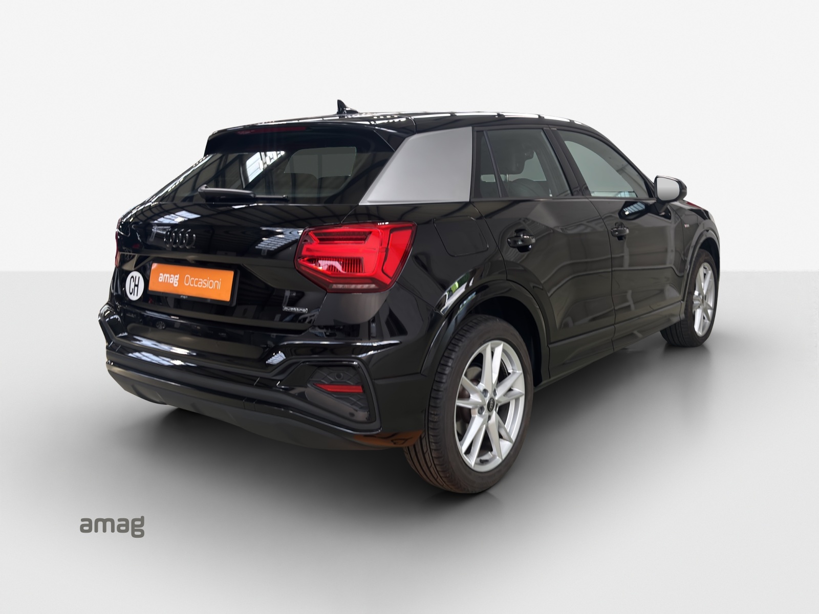 AUDI Q2 40 TFSI S line quattro S-tronic-image-4
