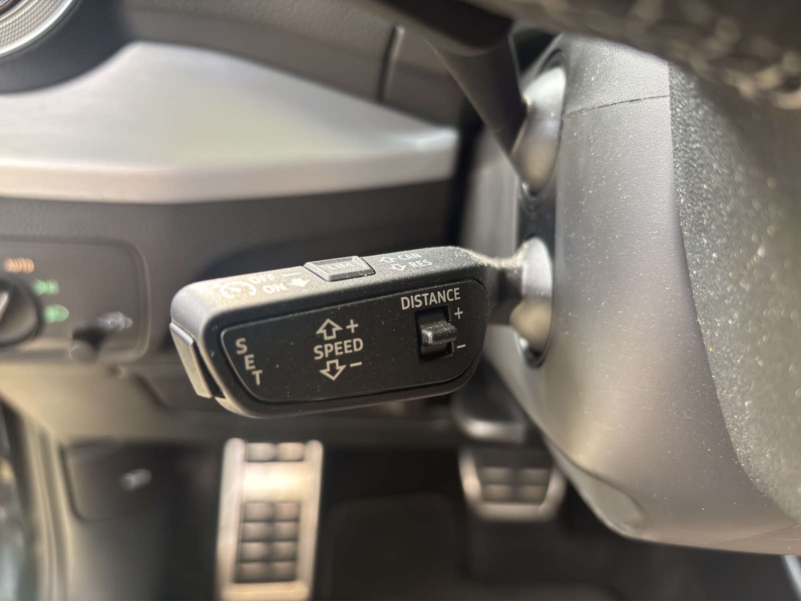 AUDI Q2 40 TFSI S line quattro S-tronic-image-14