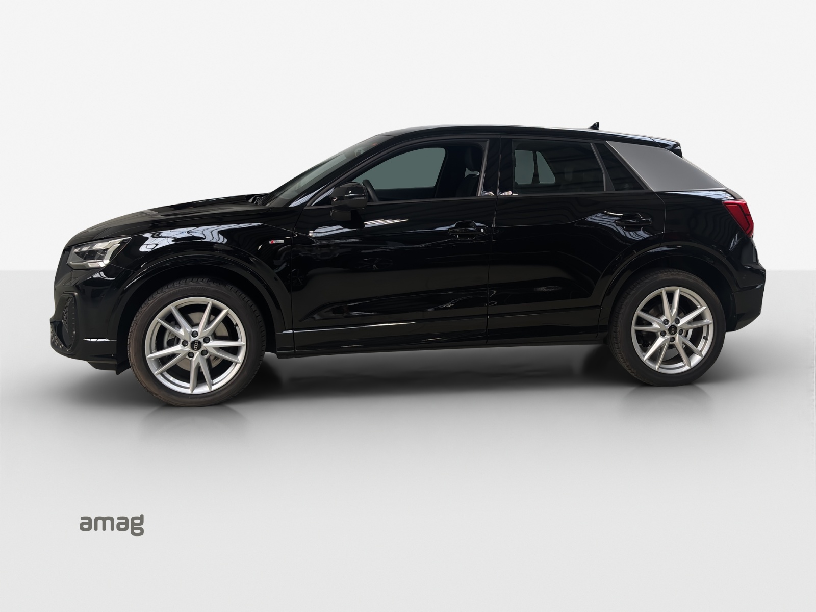 AUDI Q2 40 TFSI S line quattro S-tronic-showroom-element-1
