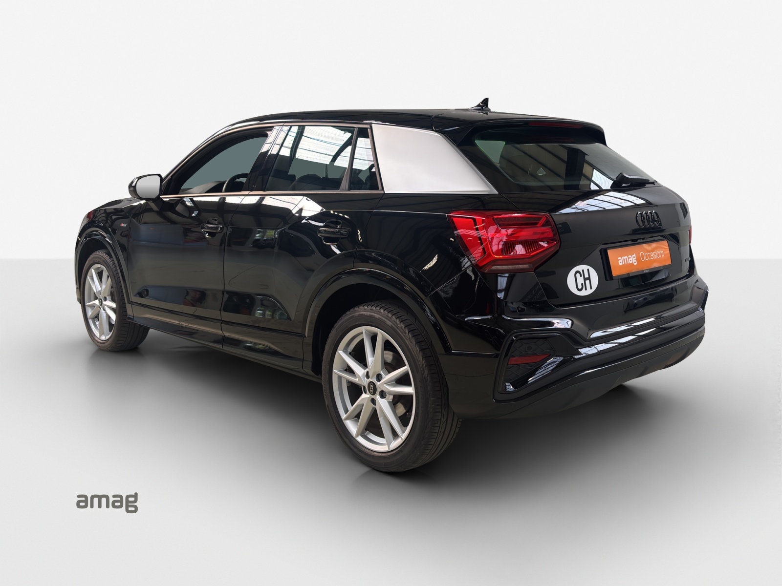 AUDI Q2 40 TFSI S line quattro S-tronic-showroom-element-2