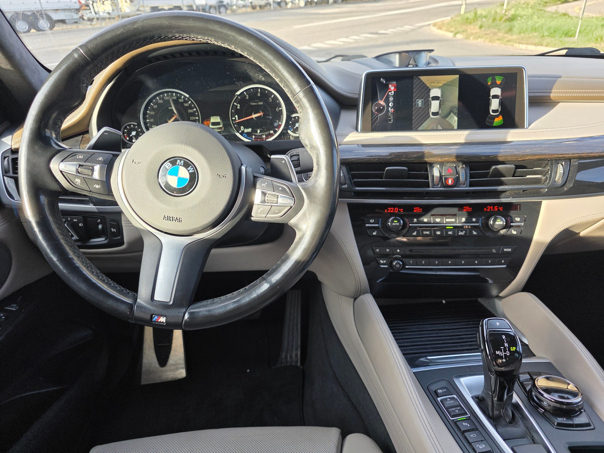 BMW X6 xDrive 50i Steptronic-image-12