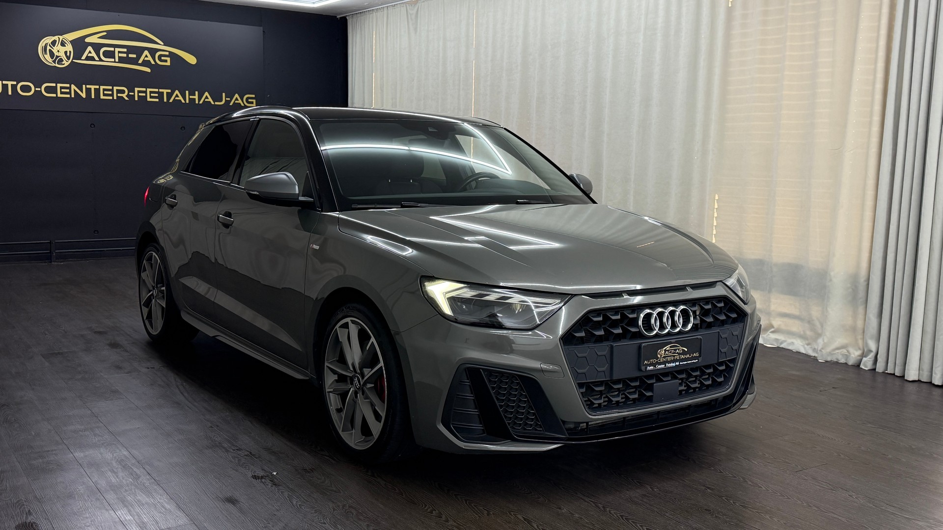 AUDI A1 Sportback 40 TFSI S Line S-tronic-showroom-element-2