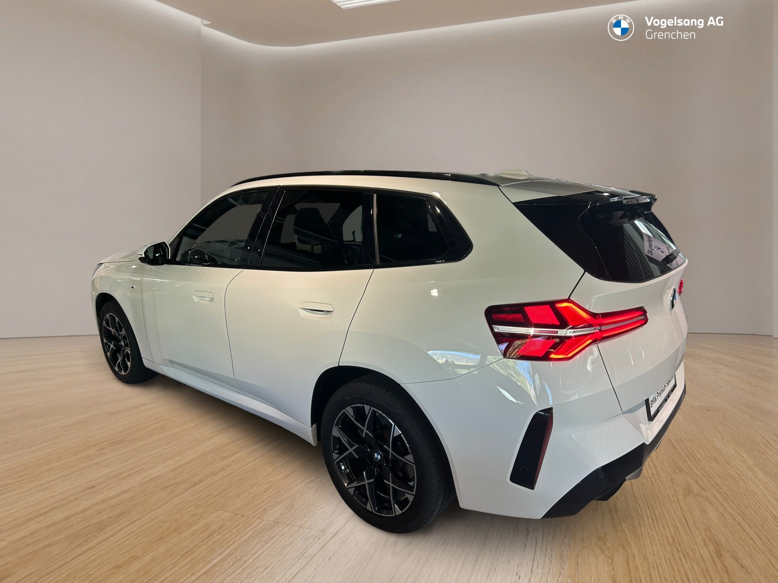 BMW X3 xDrive 48V 20d M Sport-showroom-element-3