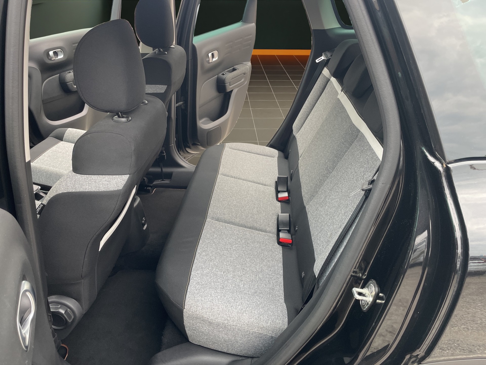 CITROEN C3 Aircross 1.2i PureTech Origins EAT-image-10
