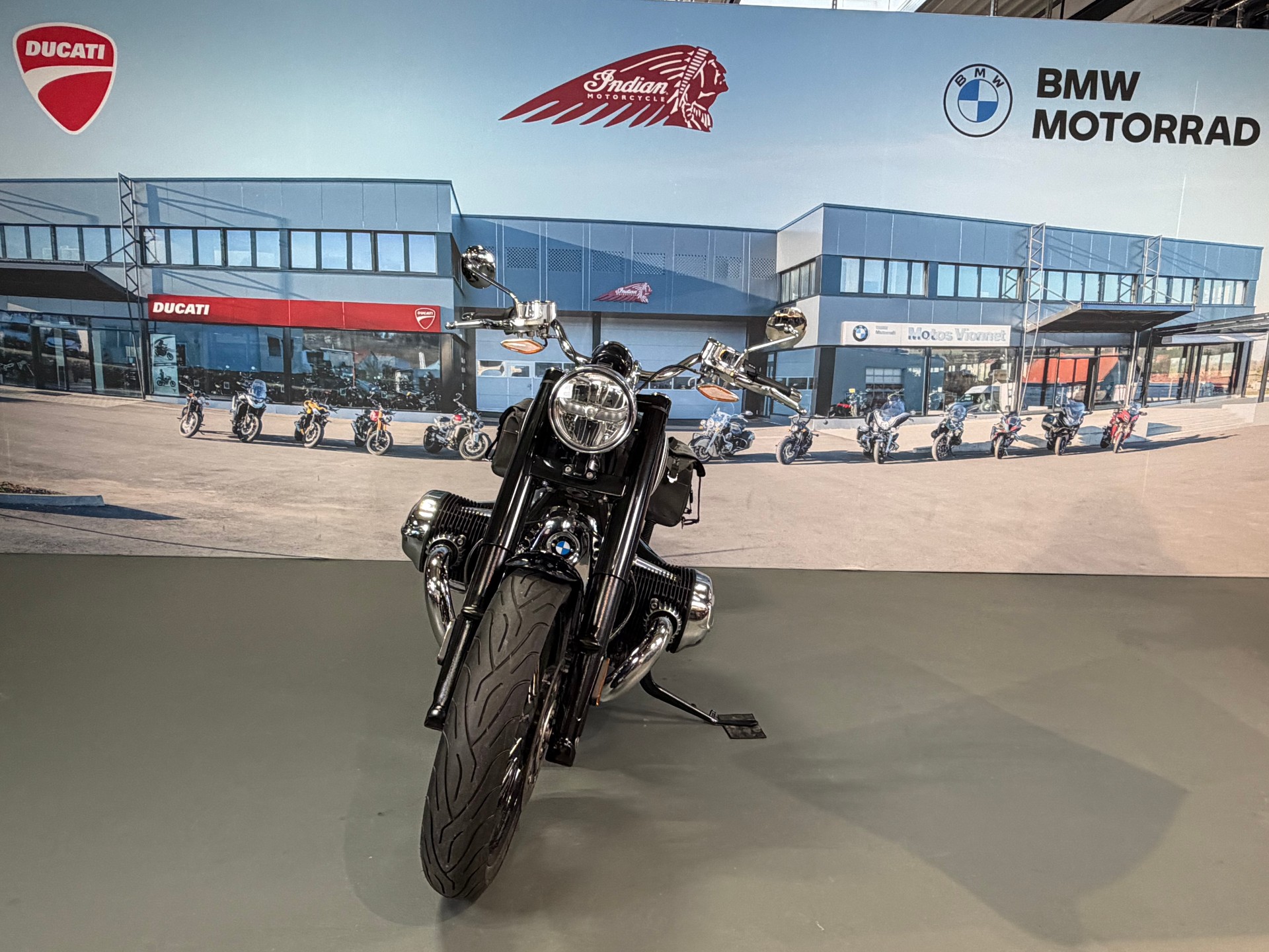 BMW R 18-image-1