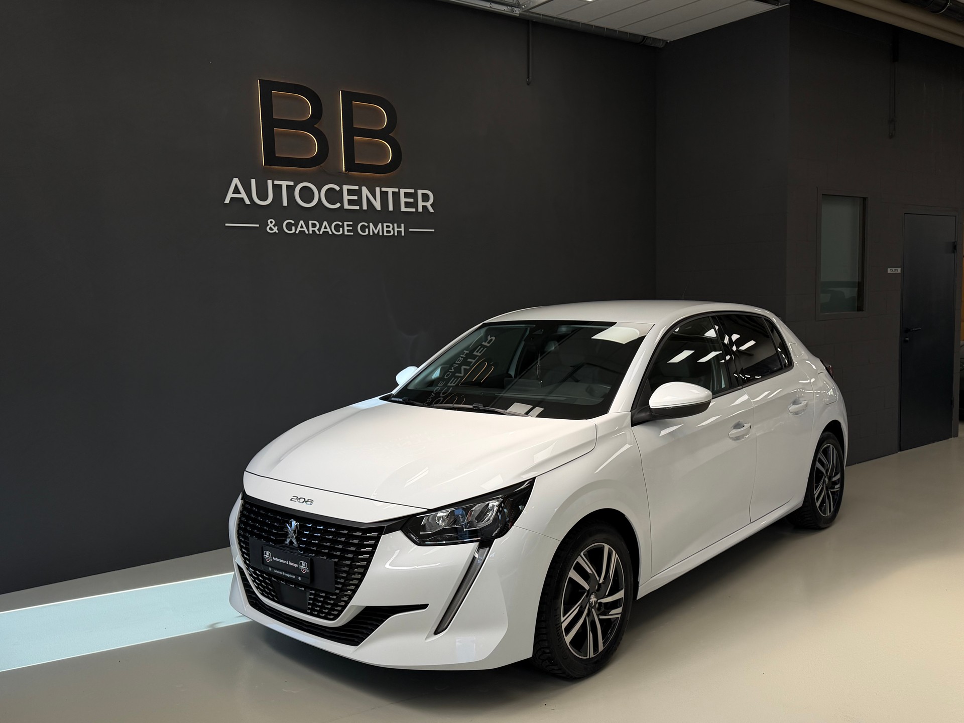 PEUGEOT 208 1.2 PureTech Allure Pack