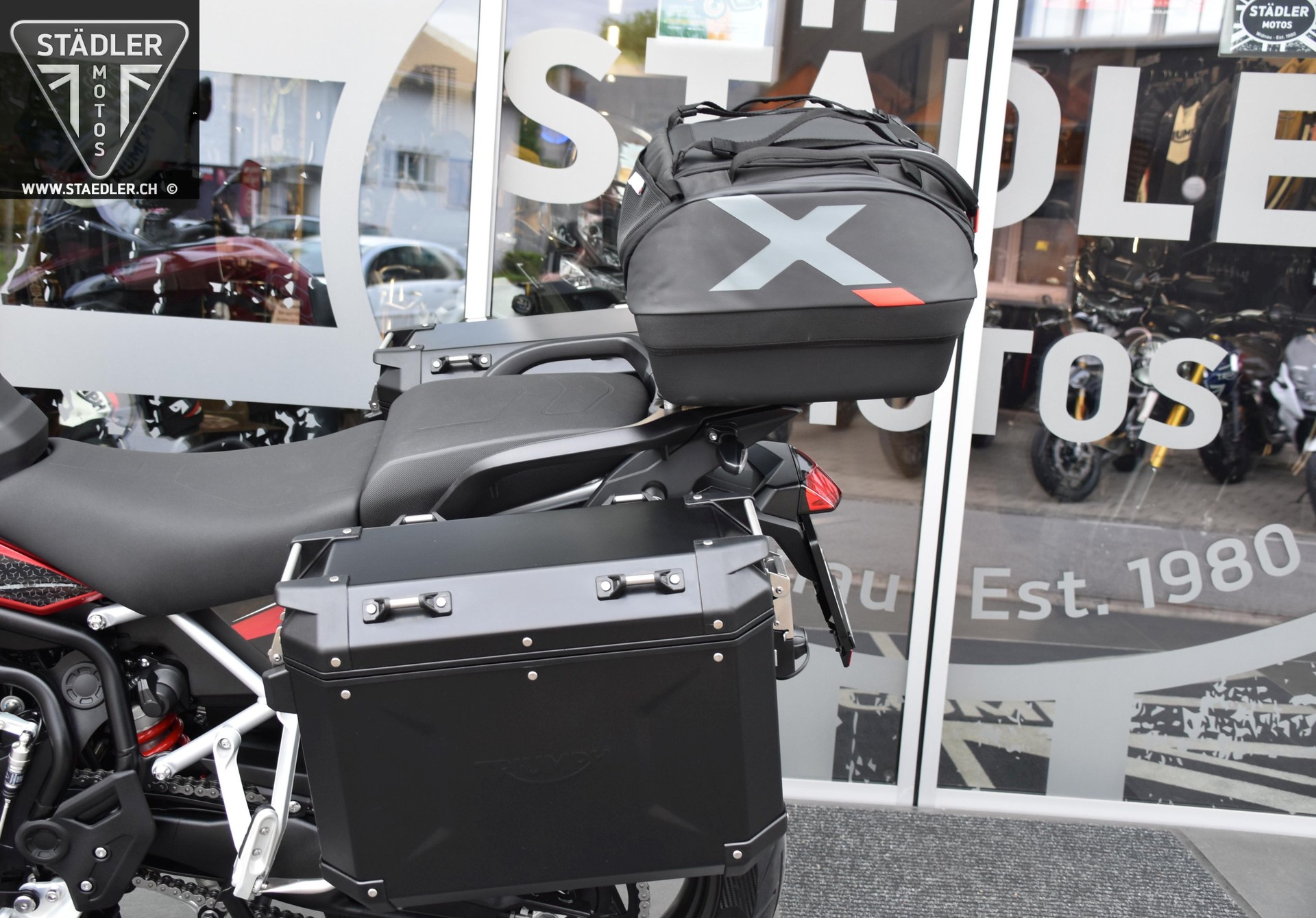TRIUMPH Tiger 900 GT Pro-image-2