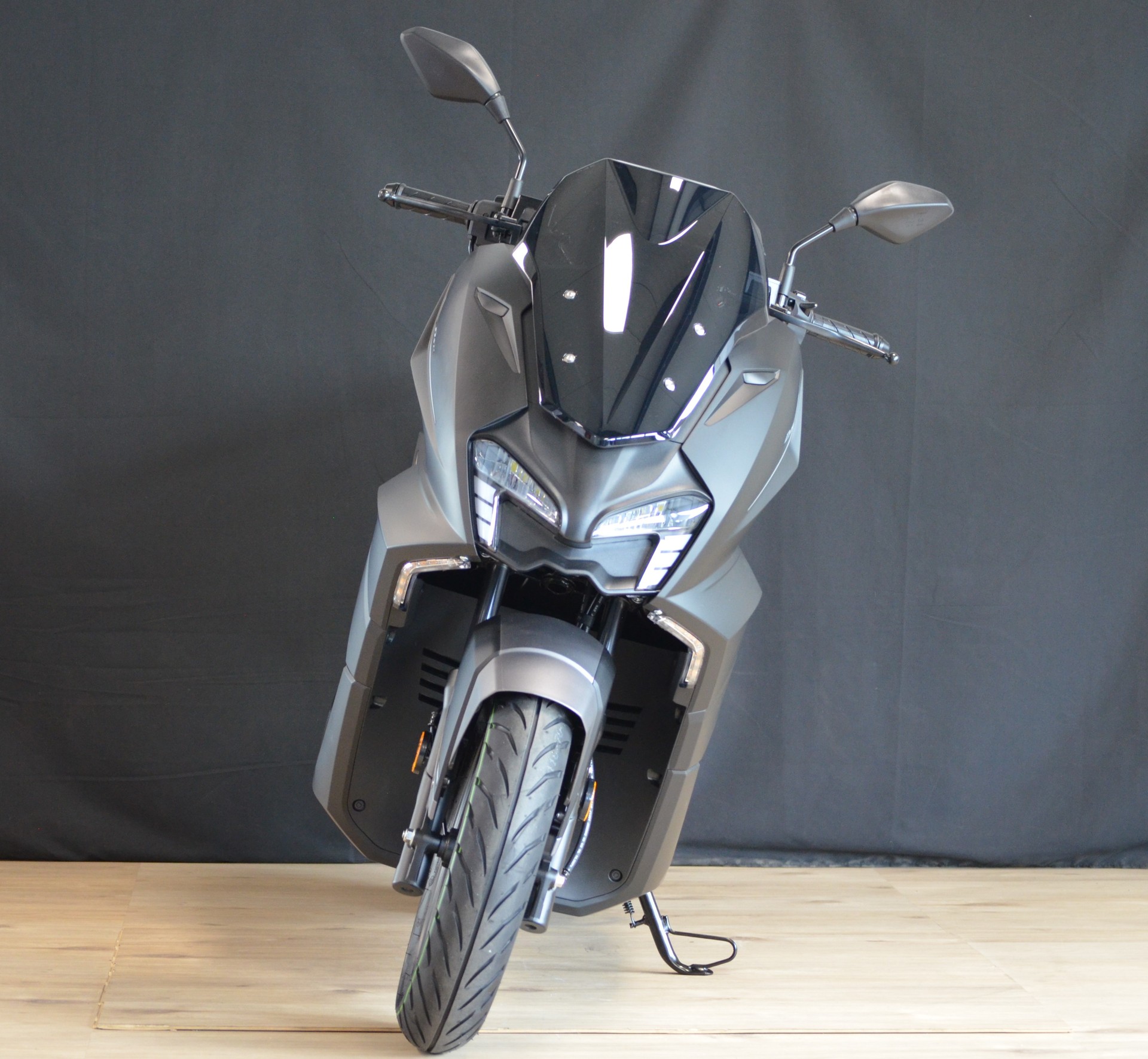 WOTTAN VAMPIRE 125-showroom-element-2