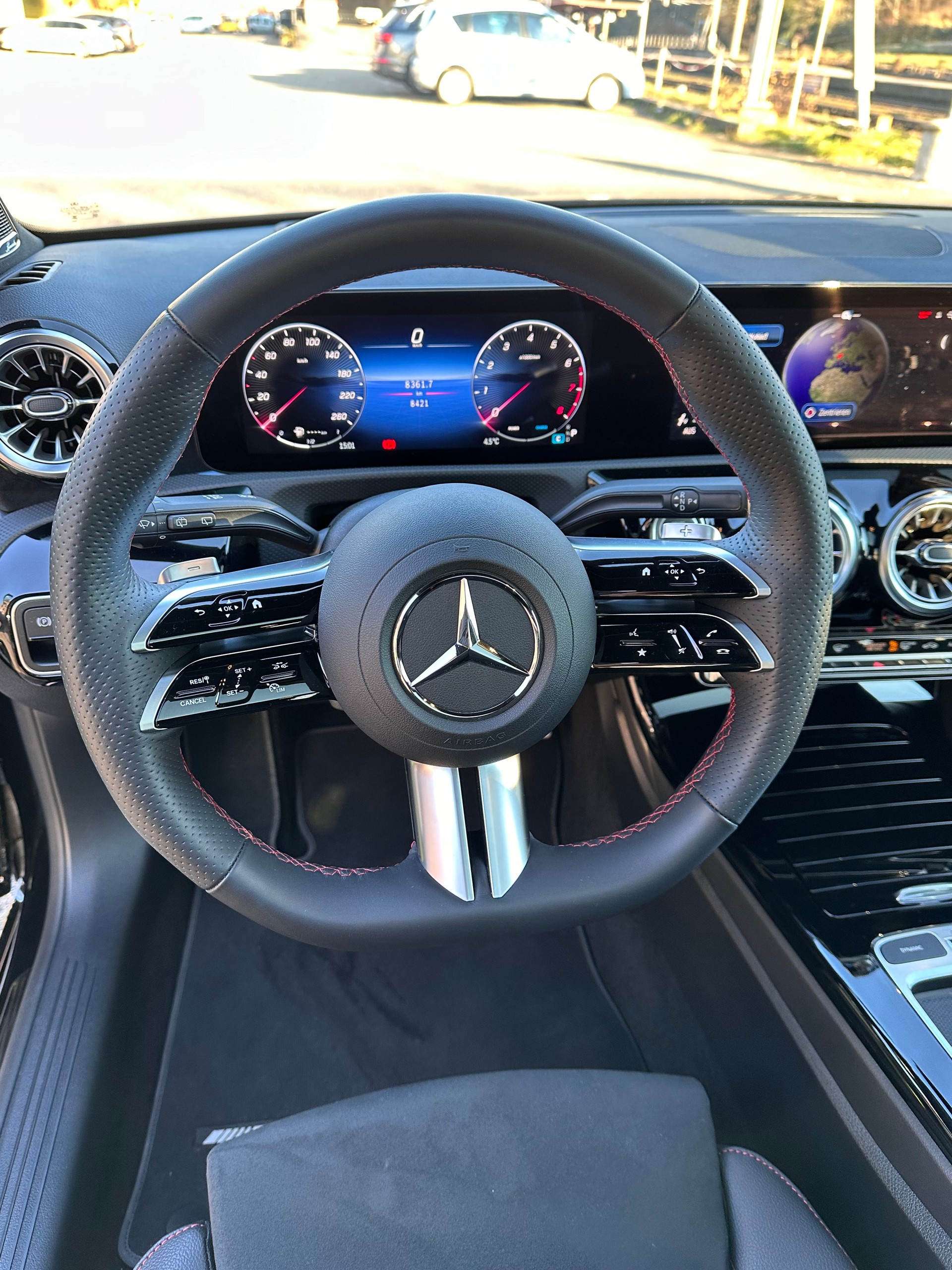 MERCEDES-BENZ A 180 7G-DCT-image-9