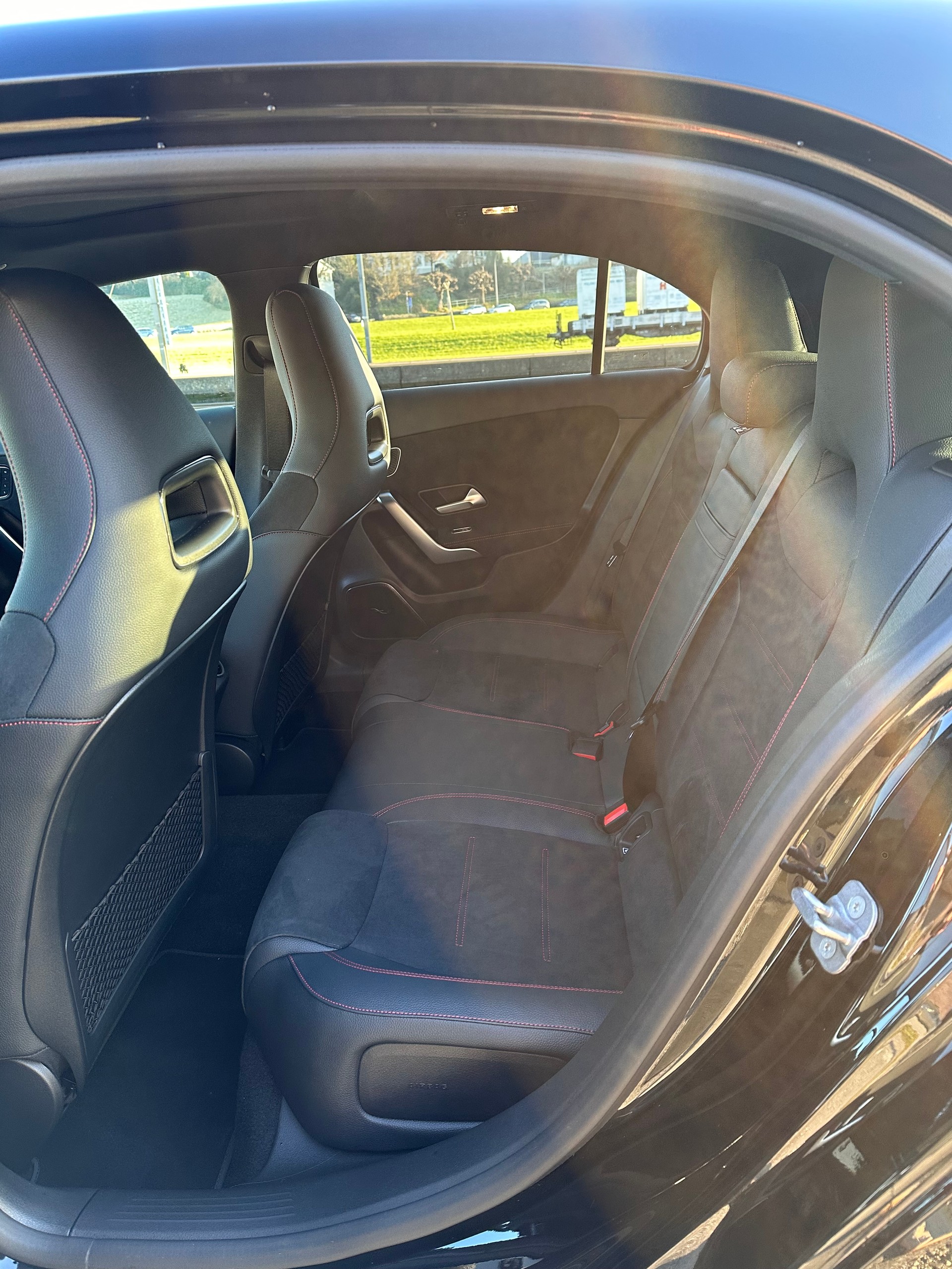 MERCEDES-BENZ A 180 7G-DCT-image-4