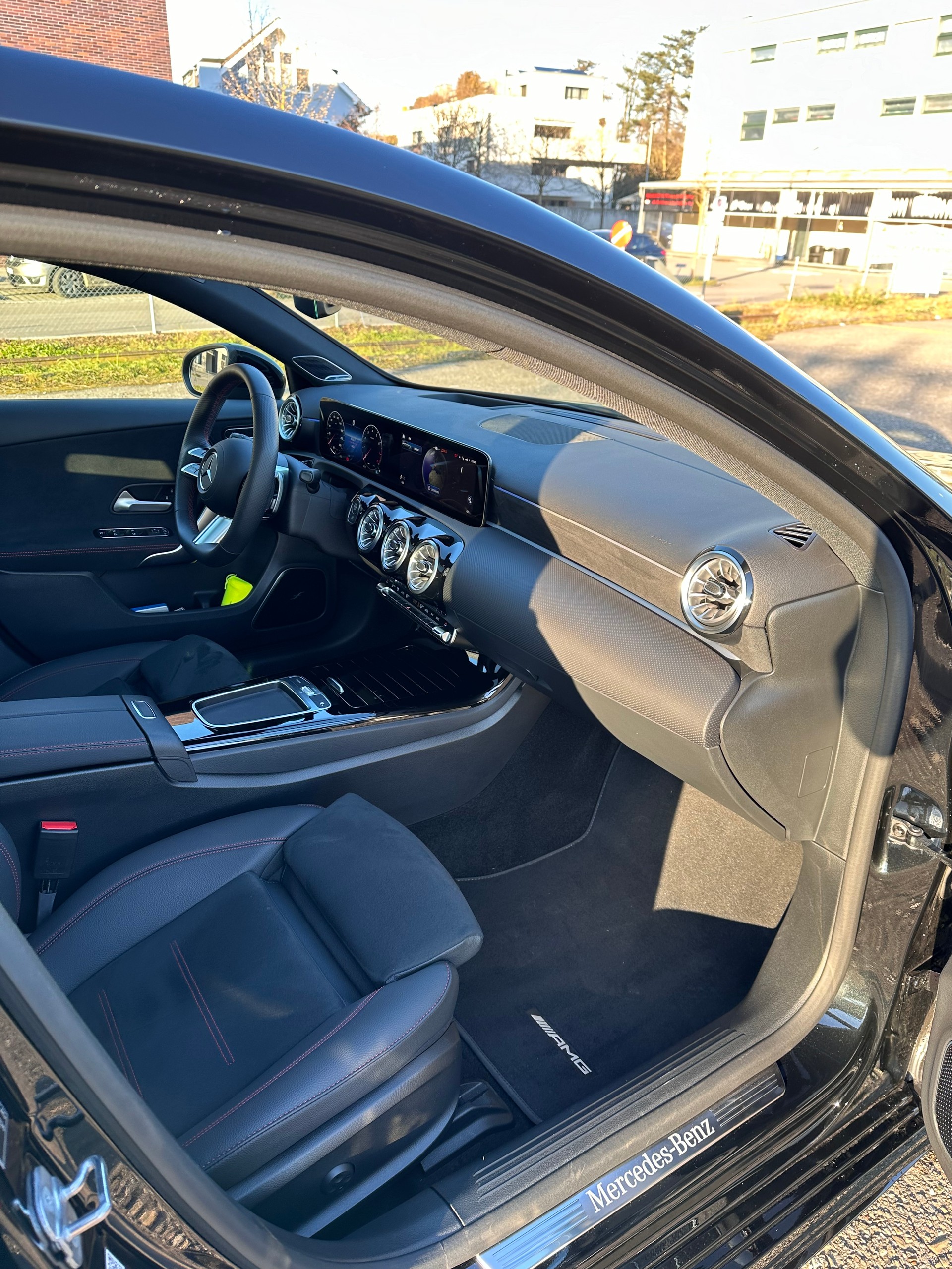 MERCEDES-BENZ A 180 7G-DCT-image-12