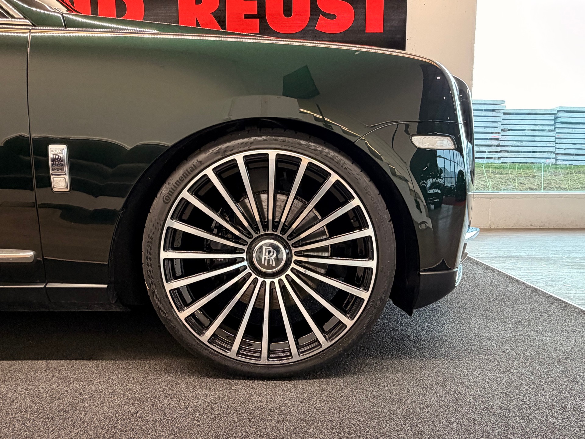 ROLLS-ROYCE Cullinan 6.7 V12-image-6