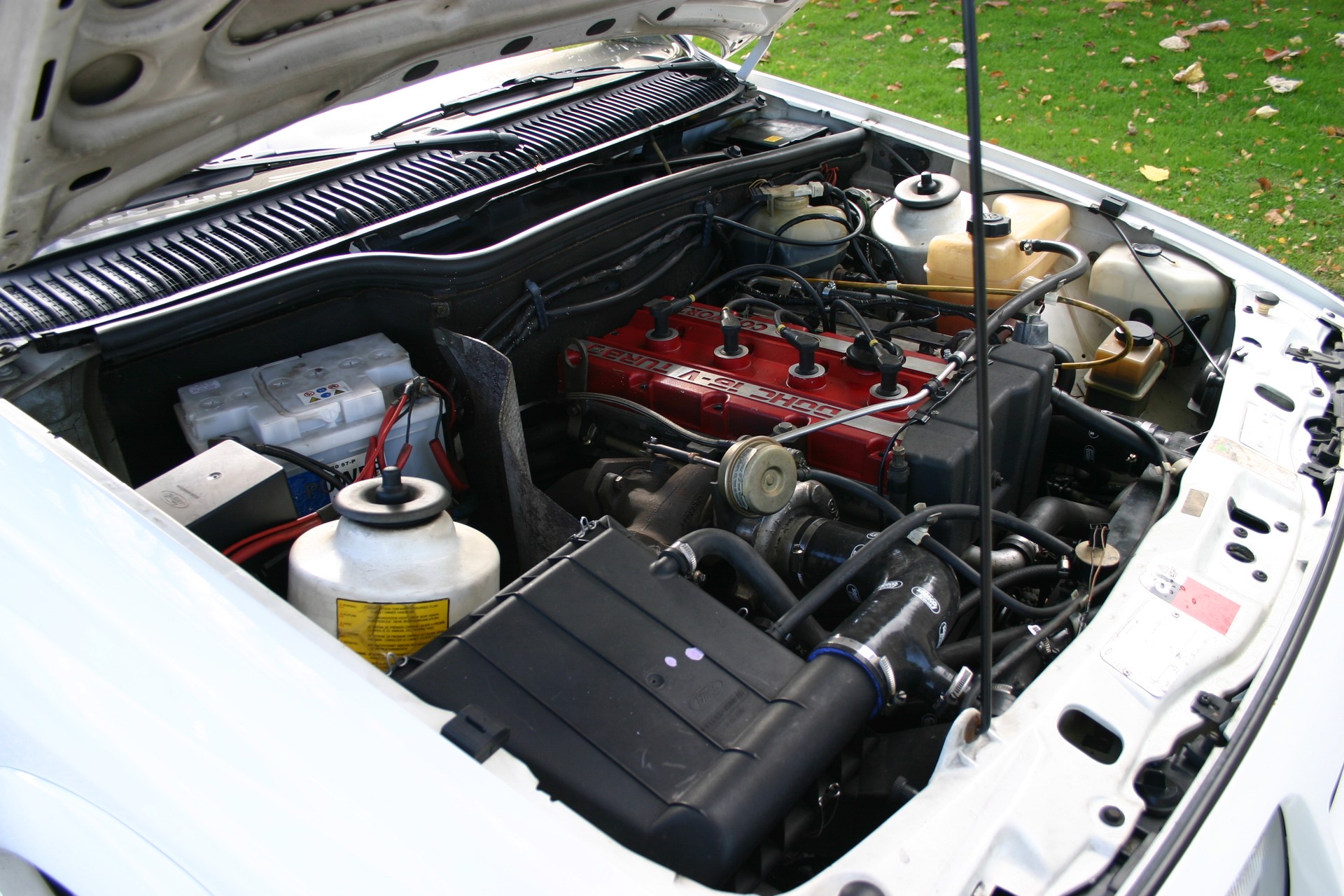 FORD RS COSWORTH 3P-image-3