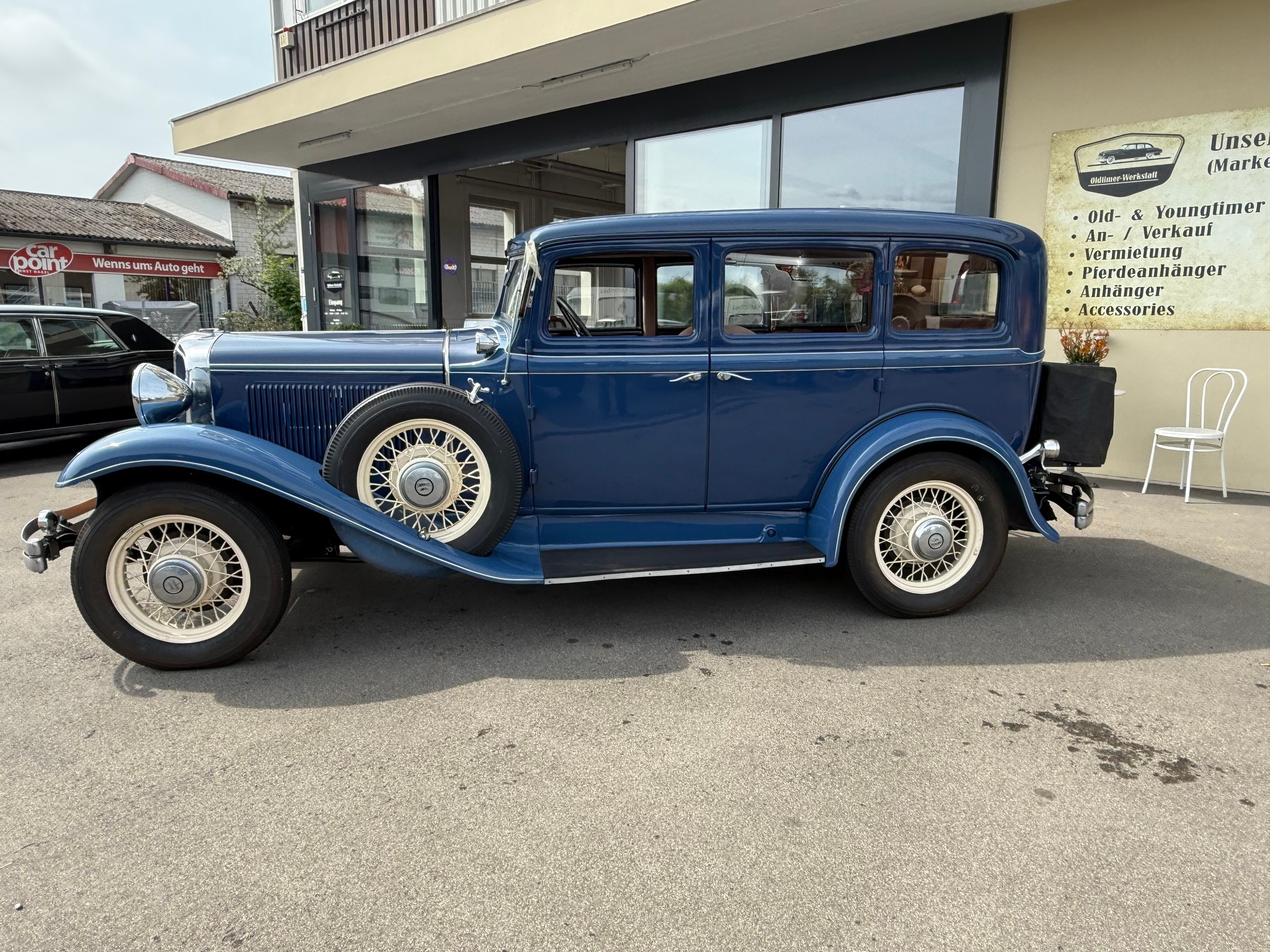 CHRYSLER Six Sedan CI-image-1