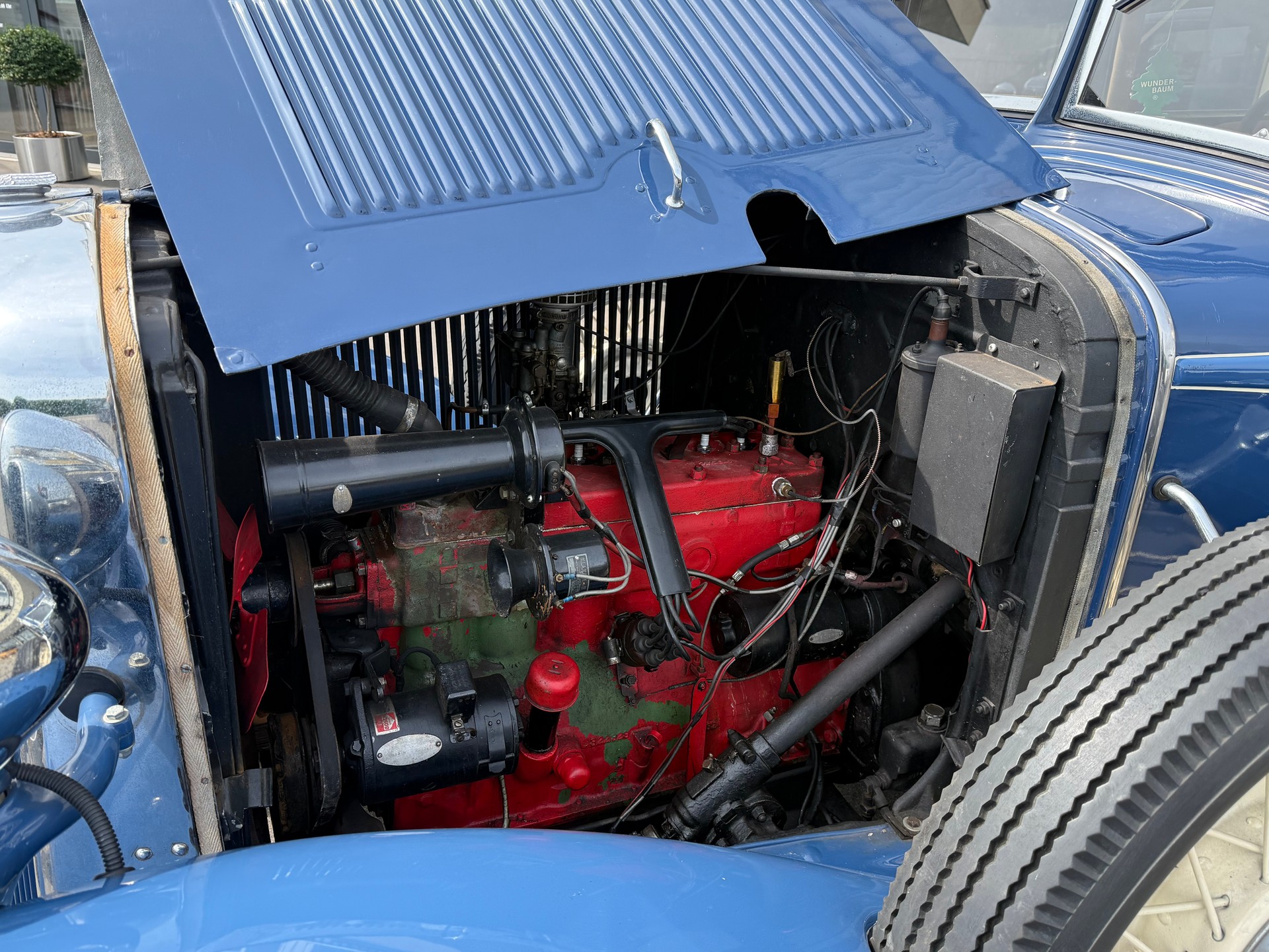 CHRYSLER Six Sedan CI-image-11