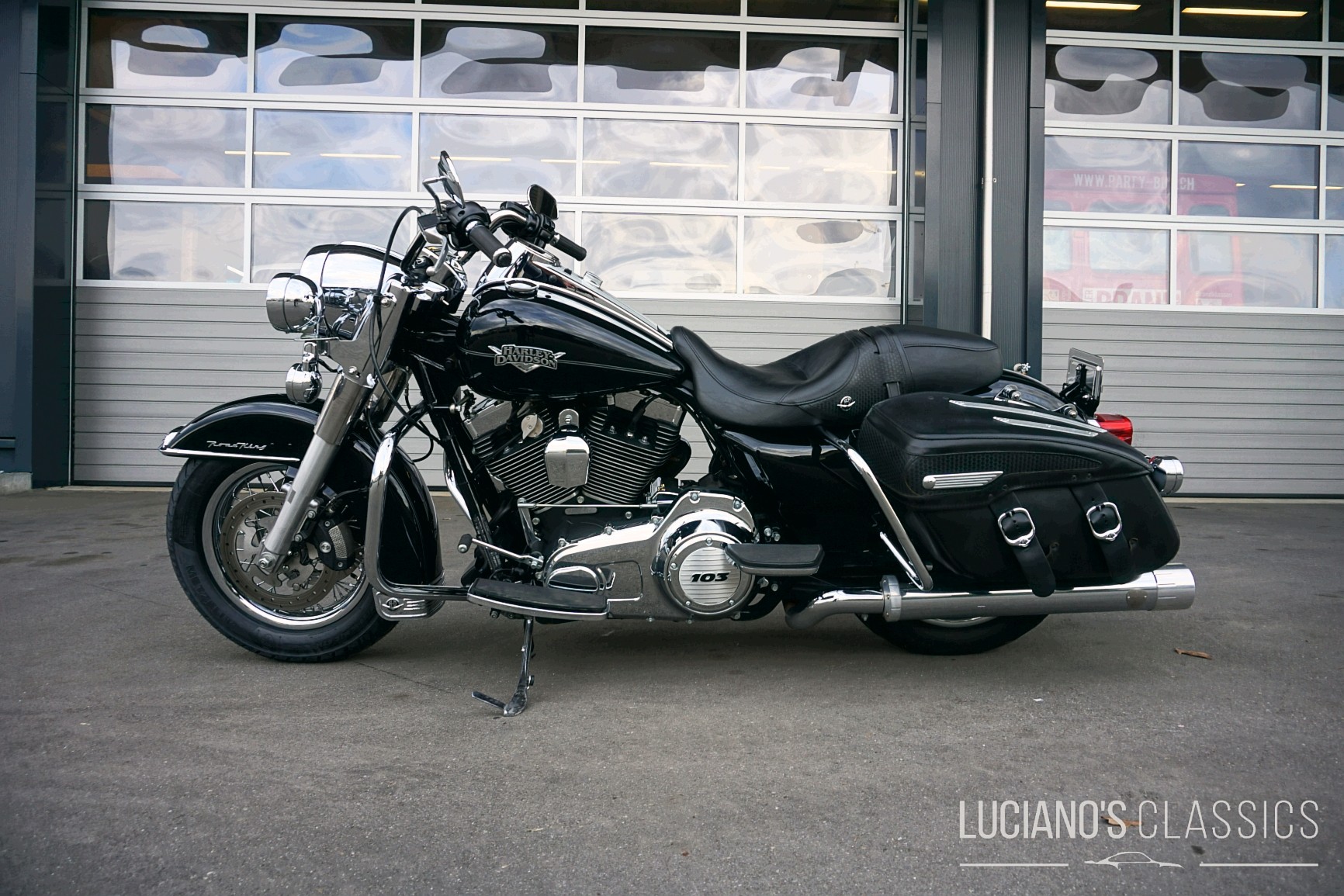 HARLEY-DAVIDSON FLHRC Road King Classic 103 ABS-image-1