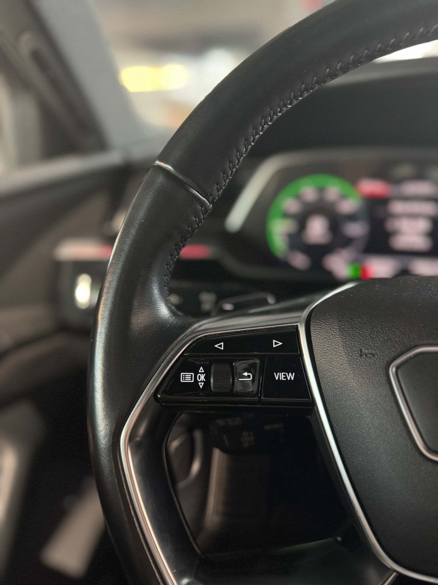 AUDI e-tron 55 quattro-image-7