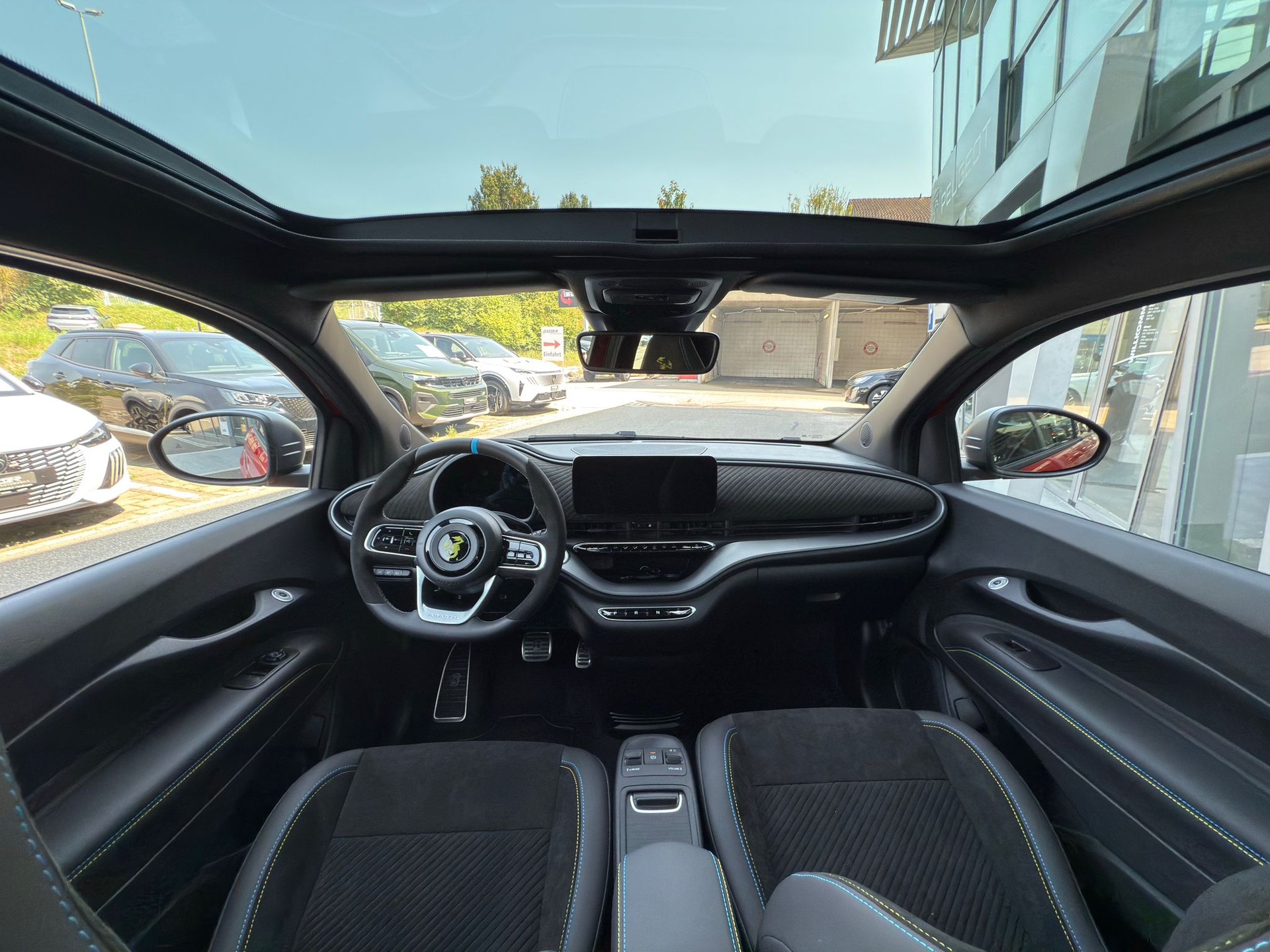 FIAT Abarth 500e Turismo-image-9