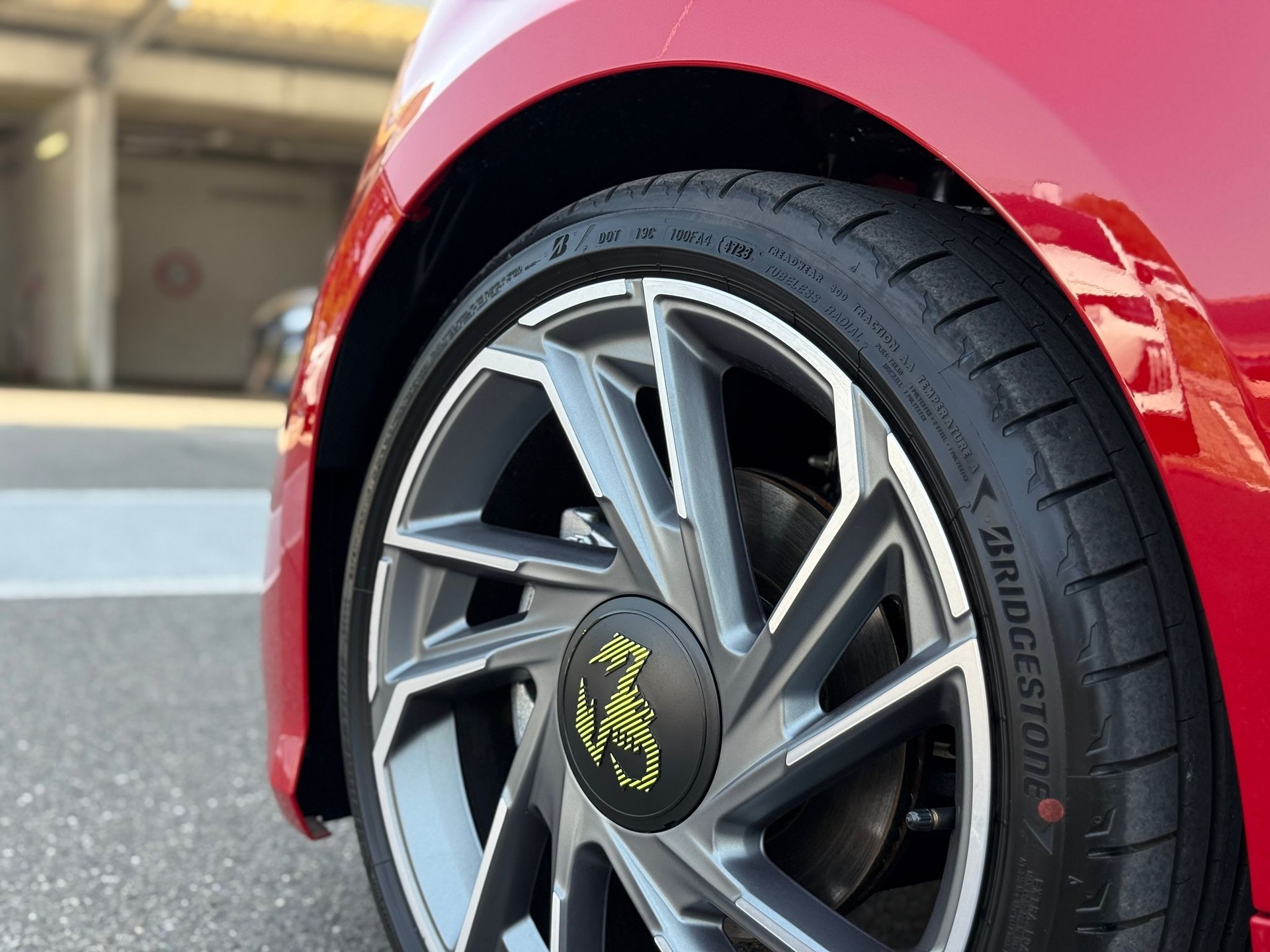 FIAT Abarth 500e Turismo-image-4
