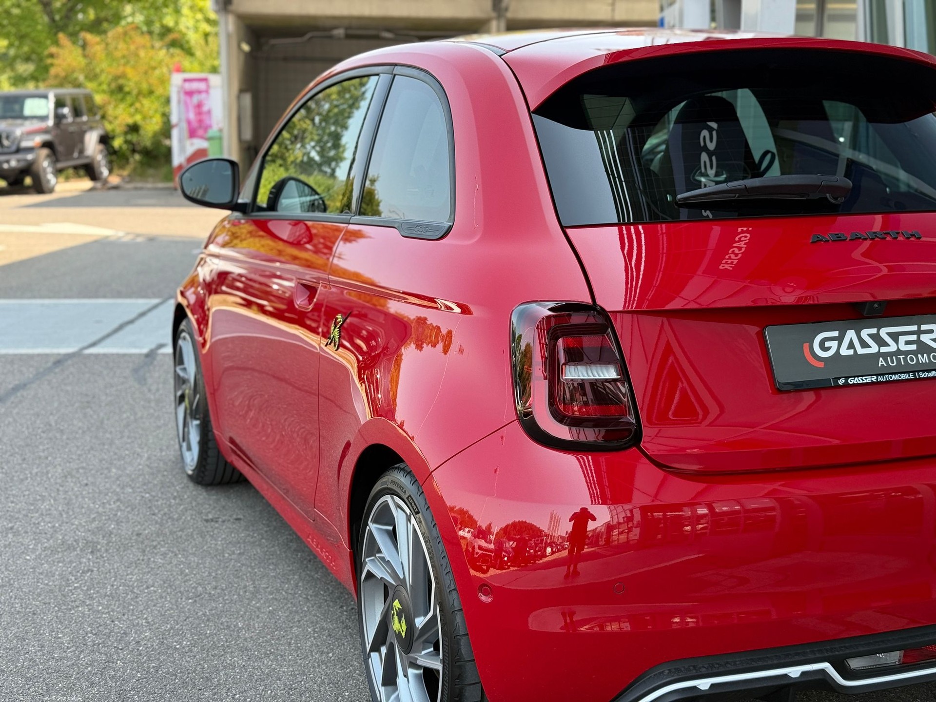 FIAT Abarth 500e Turismo-image-6