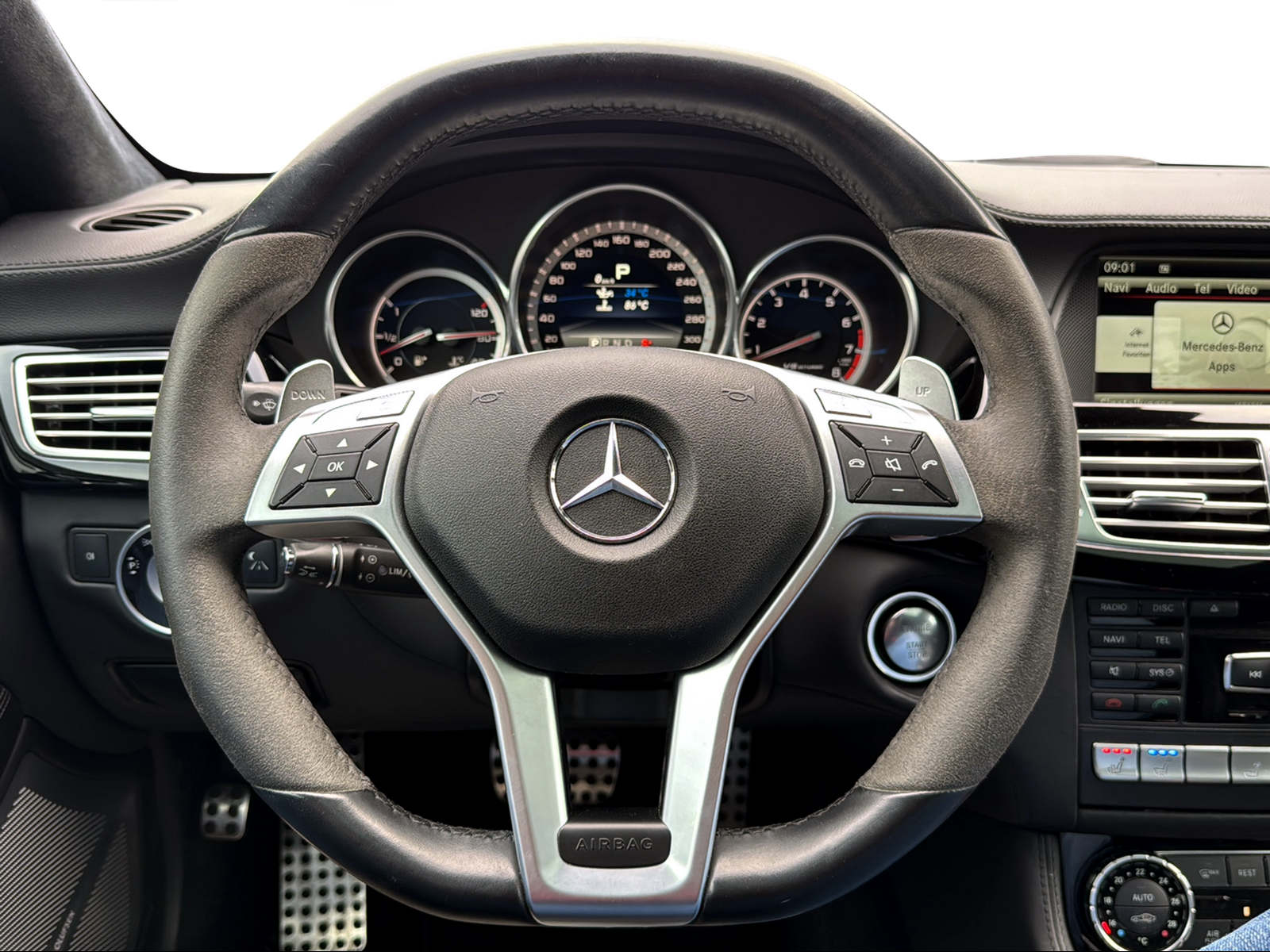 MERCEDES-BENZ CLS Shooting Brake 63 AMG 4Matic Speedshift MCT-image-23