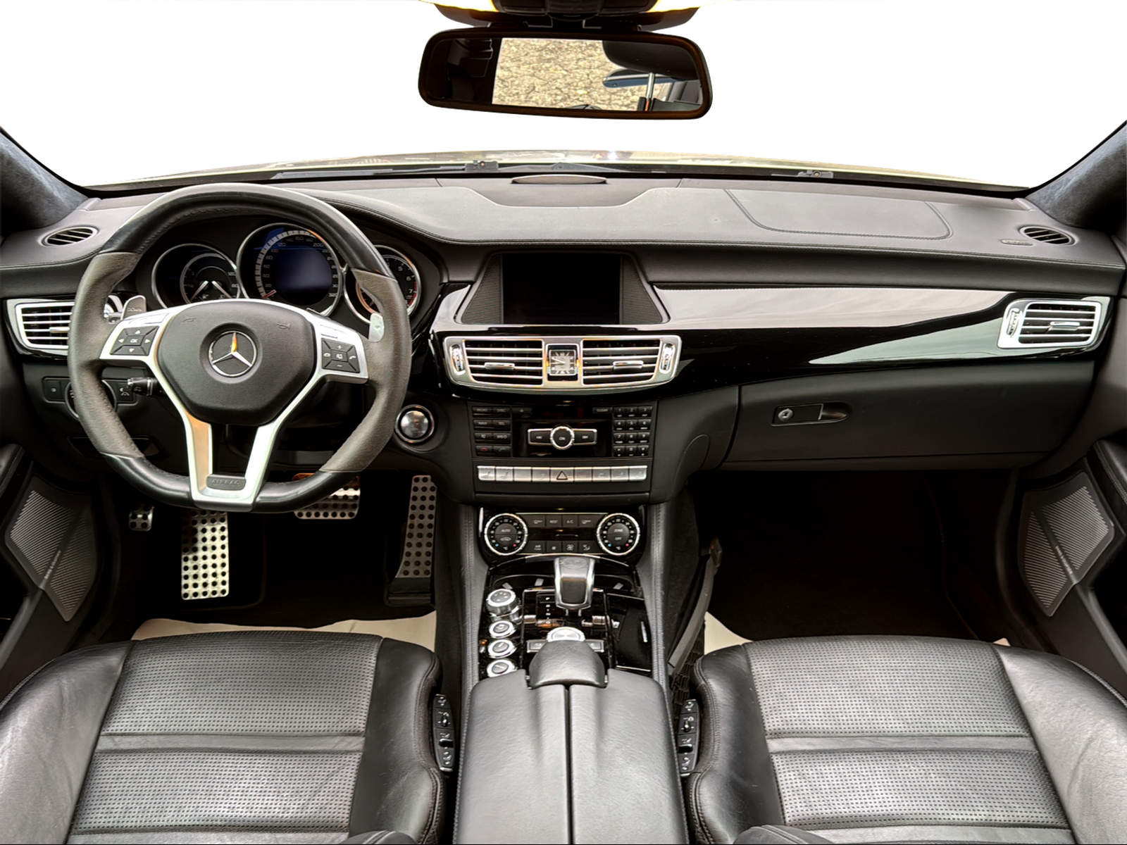 MERCEDES-BENZ CLS Shooting Brake 63 AMG 4Matic Speedshift MCT-image-9
