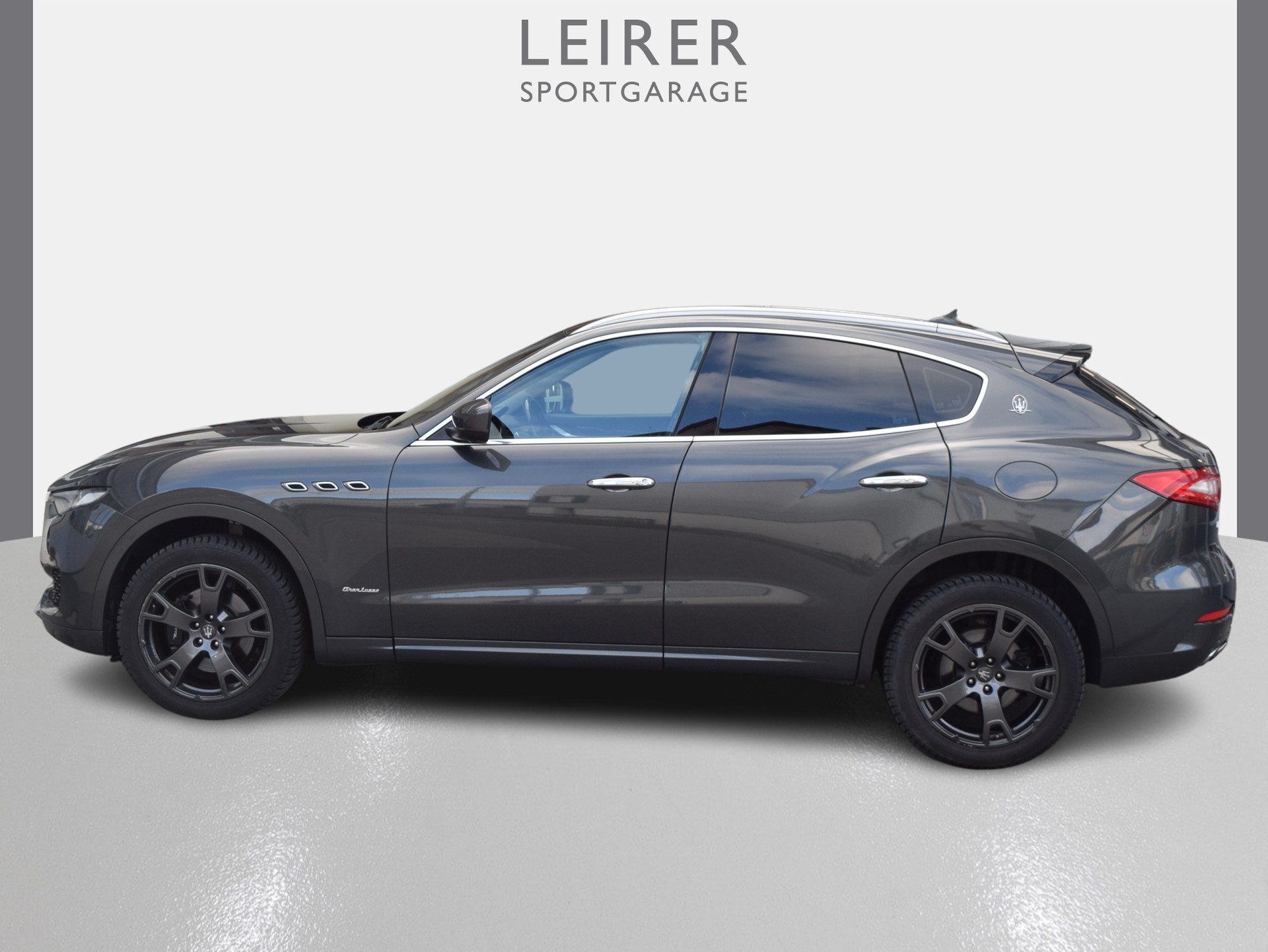 MASERATI Levante 3.0 V6 GranLusso Automatica-showroom-element-1
