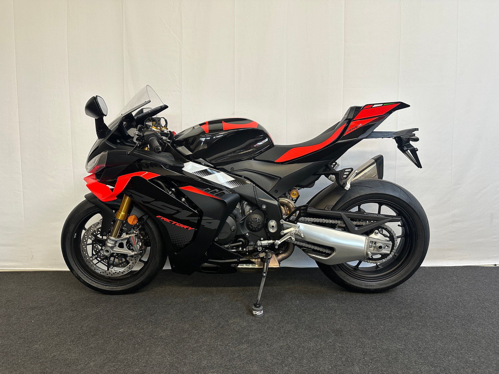 APRILIA RSV4 1100 E5+ Factory-image-3
